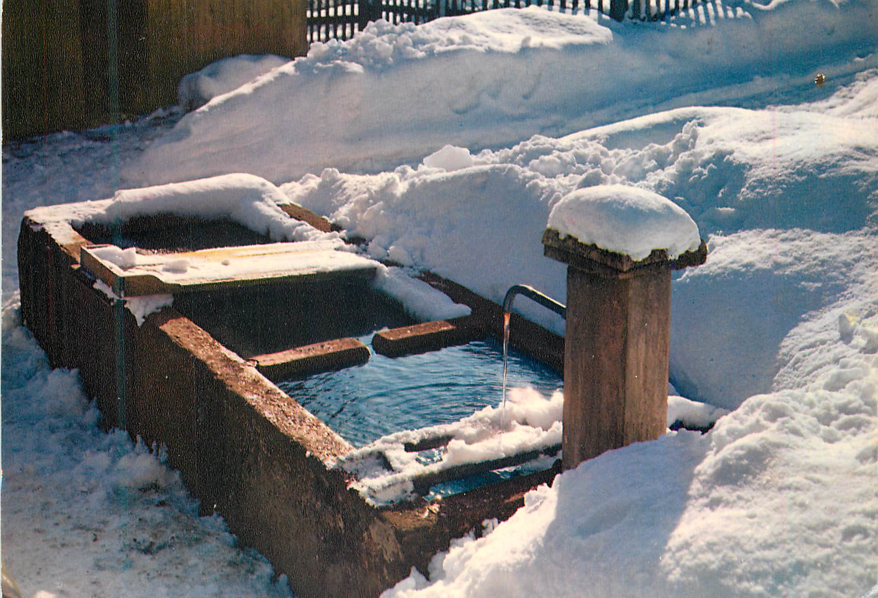 CPM Neige et Soleil Le Vieux Lavoir