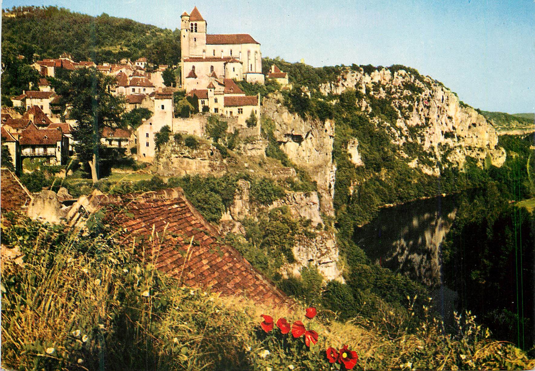 Saint-Cirq-Lapopie — Premier Village de France — Société des Cartes Postales APA-PÔUX