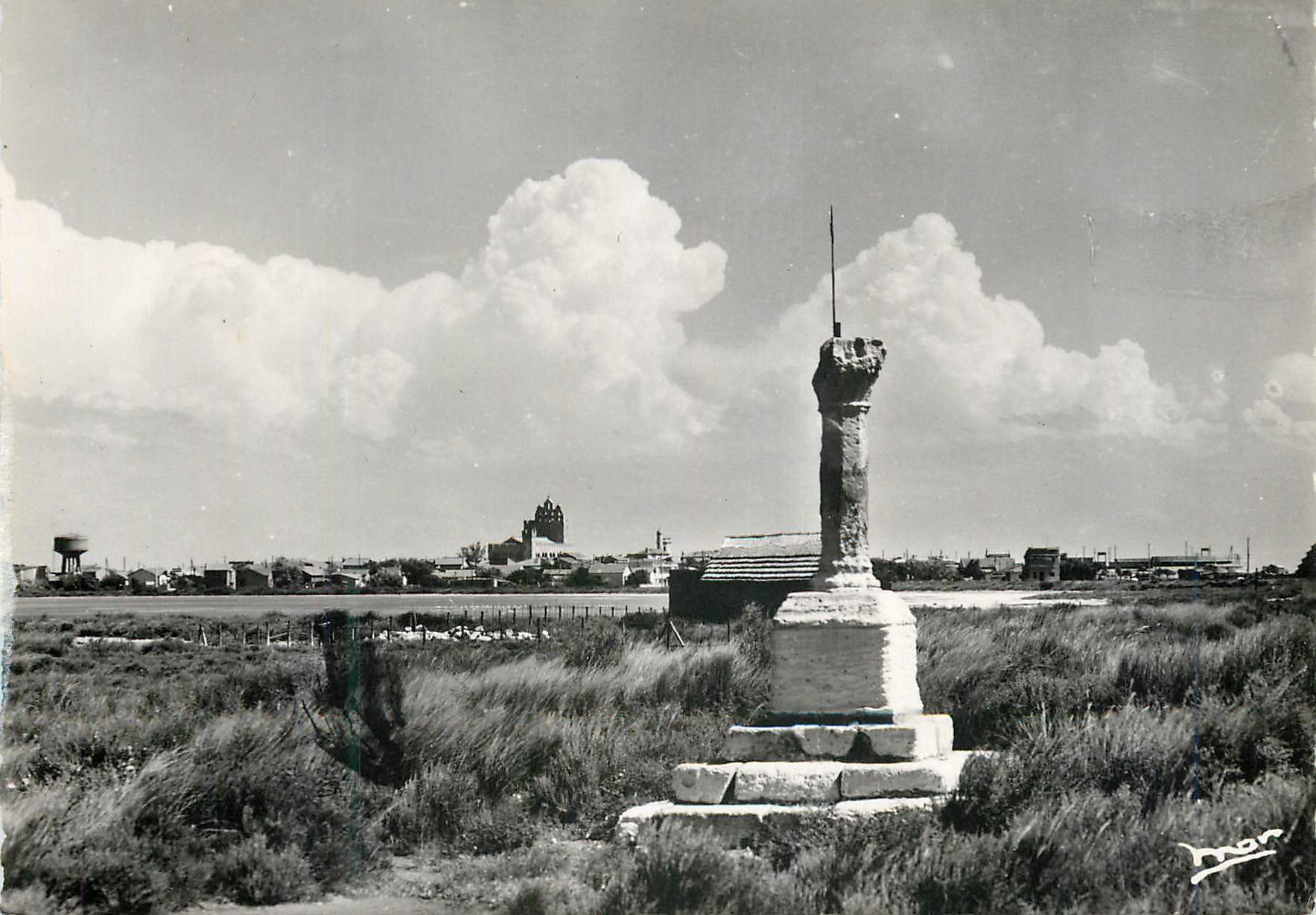 Cruz de los Félibres — Saintes-Maries-de-la-Mer — Ediciones « Mar », Bd de Cimiez, Nice