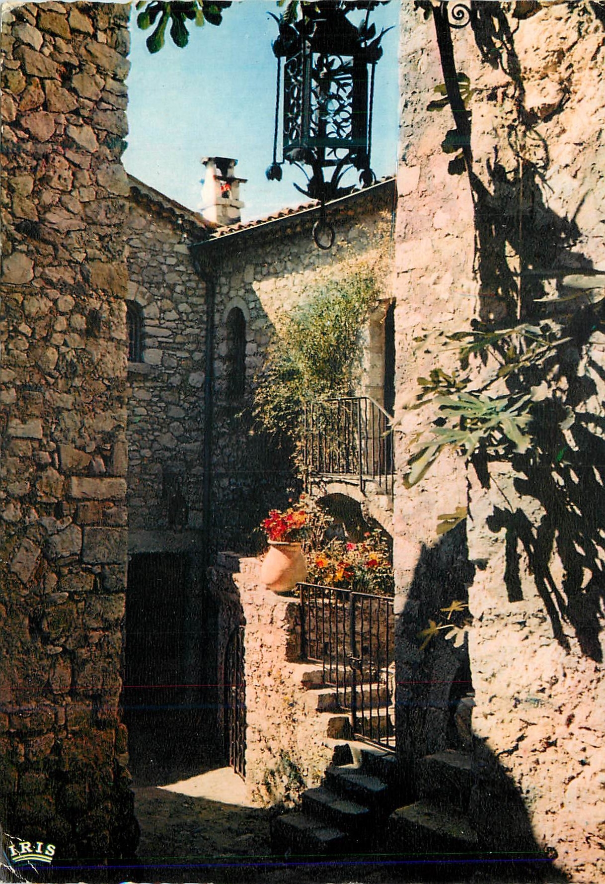 CPA Reflets de la cote d azur 06 059 74 eze village(a m) rue typique d un vieux village provenca