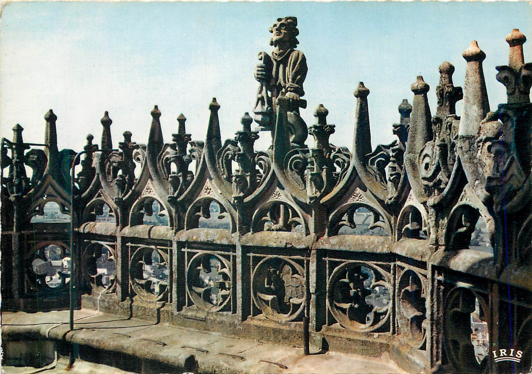 CPA Rodez (aveyron) 16 la cathedrale notre dame un des anges du clocher(16 siecle)