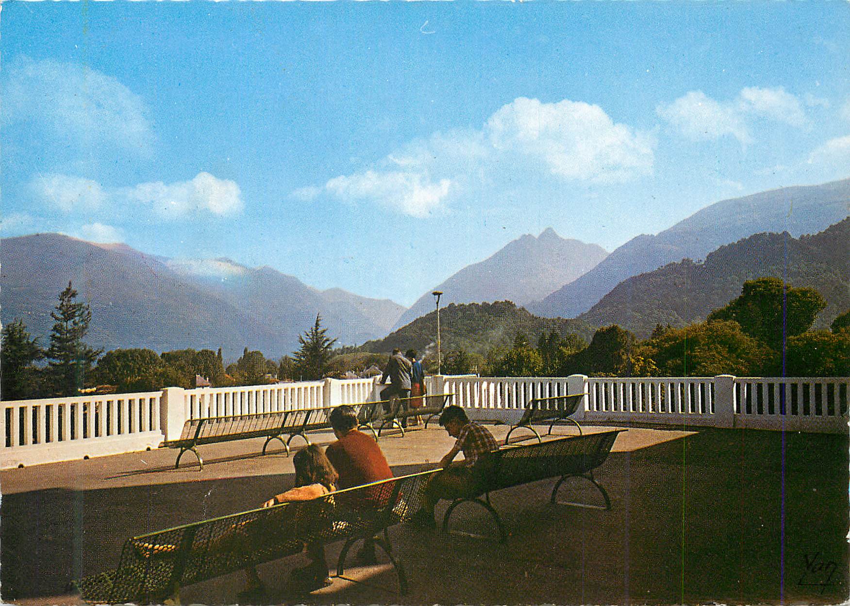 Argeles-Gazost — Die Terrasse der Fremden — Edition Yan-P. Chambon