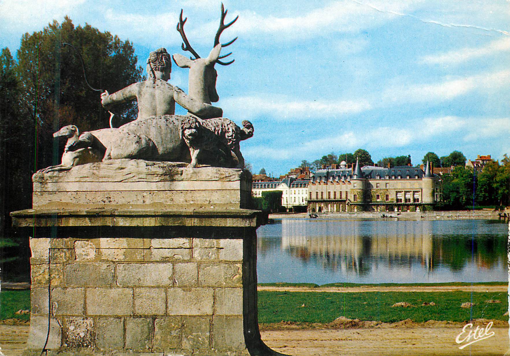 Château de Rambouillet — statue de Diane chasseresse — Éditeur Estel