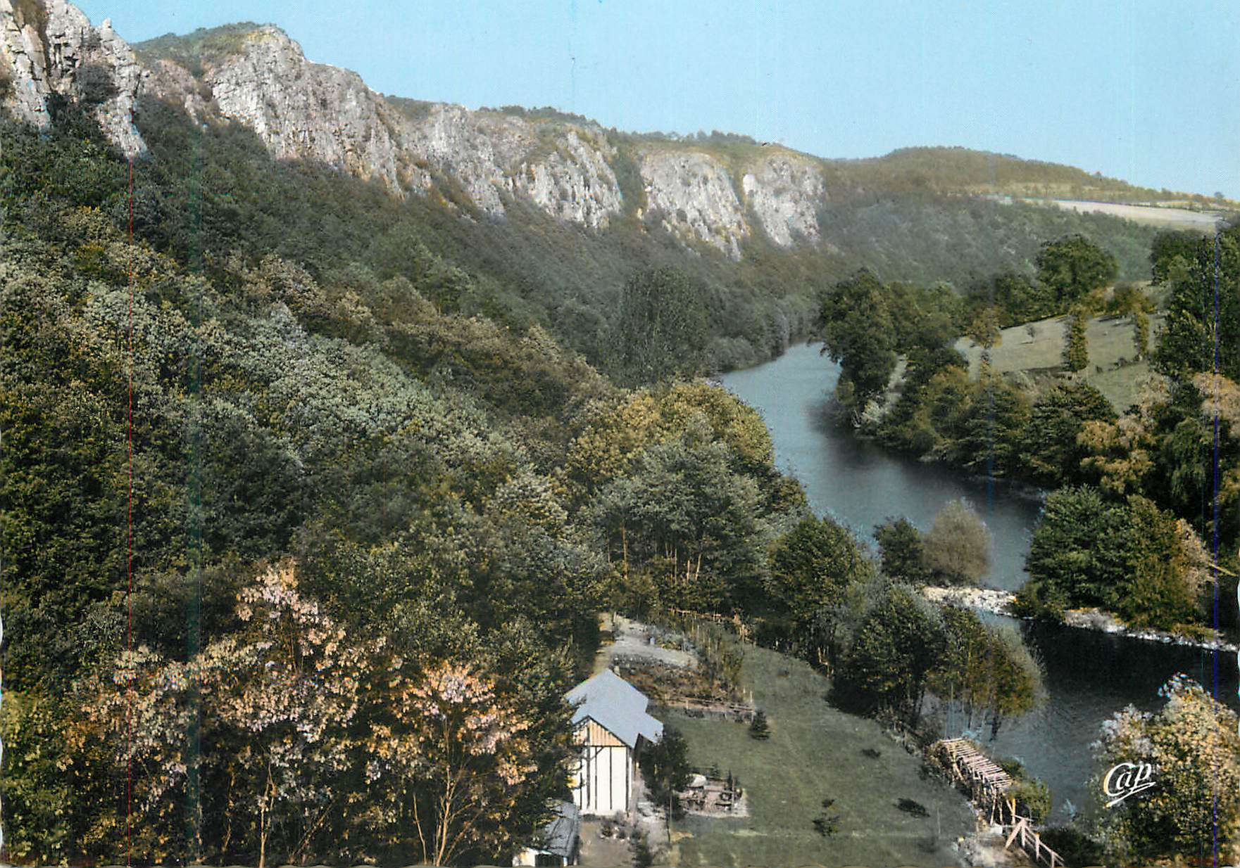 CPM La suisse normande clecy les bords de l orne et les rochers des parcs