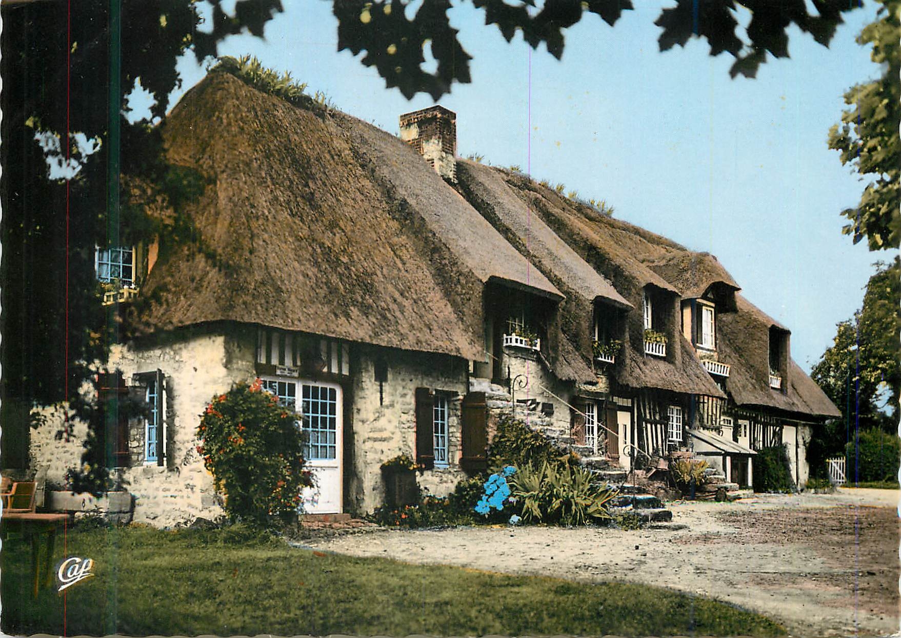Maison Normande au Toit de Chaume — Vallée d'Auge — Letellier Paris-15e