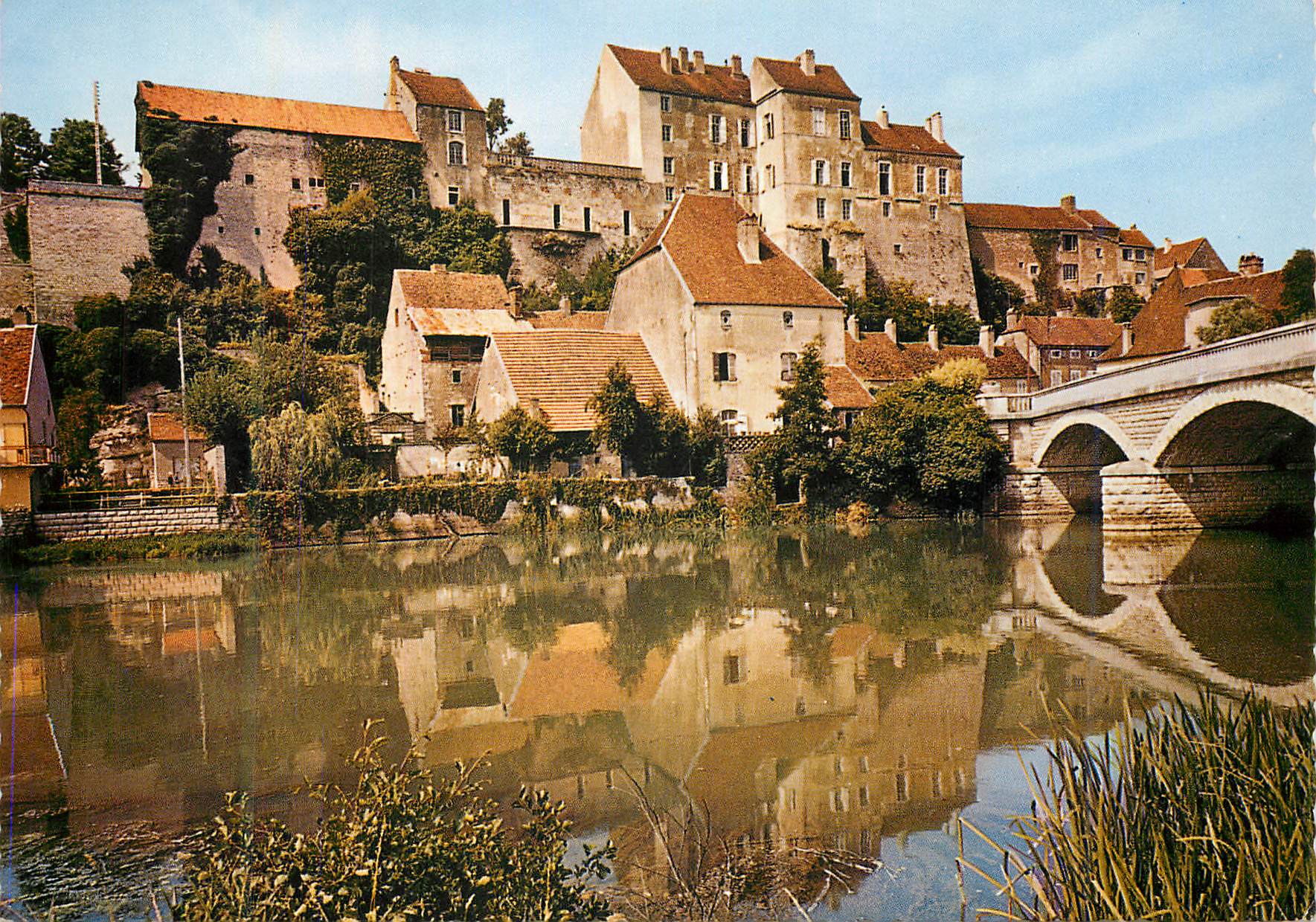 CPM Pesmes (70 hte saone) a cl 431 le pont sur l ognon et le chateau
