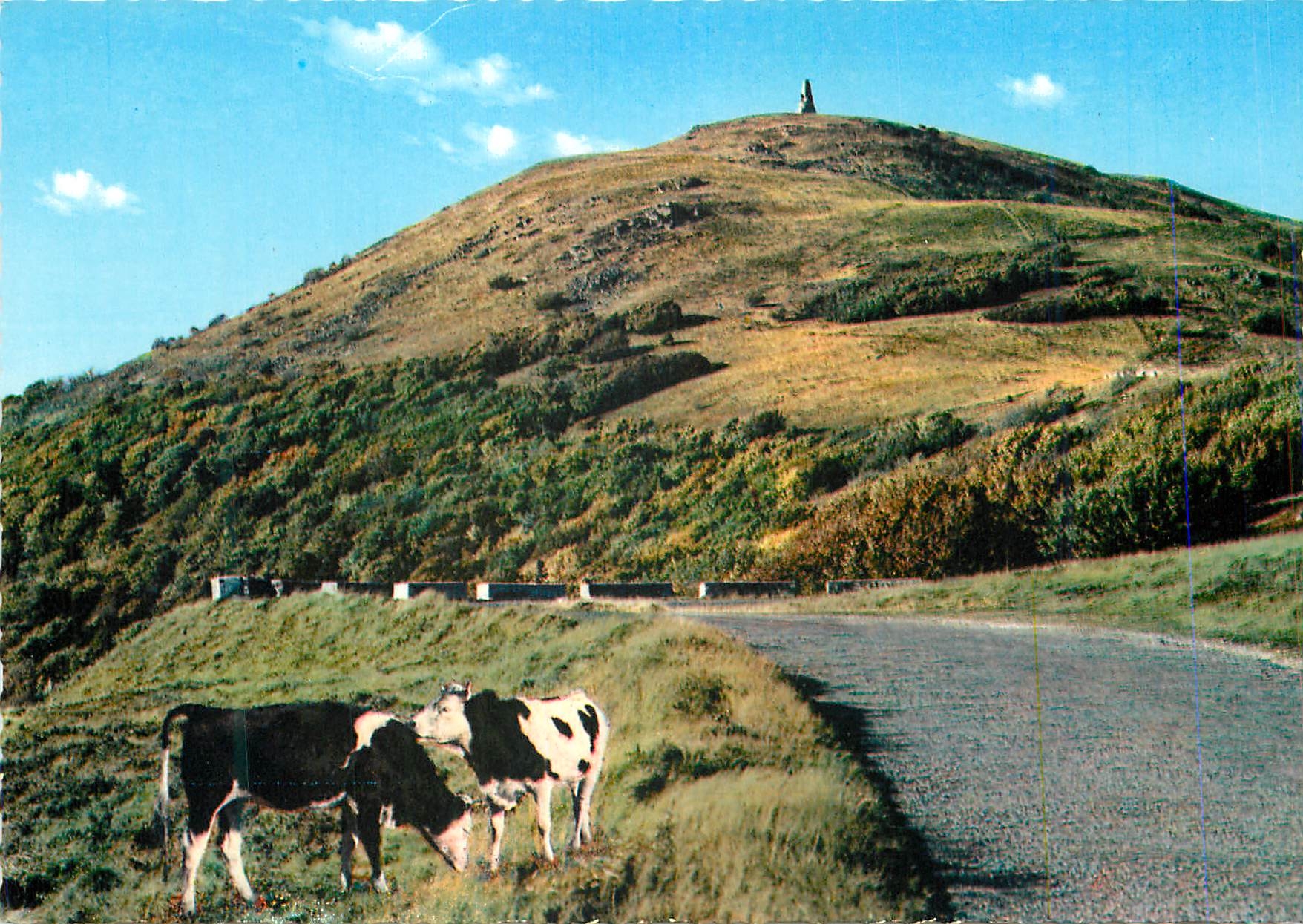 CPM Als 732 c les hautes vosges le grand ballon(alt 1424 m) au sommet le monument des chasseurs Vaches