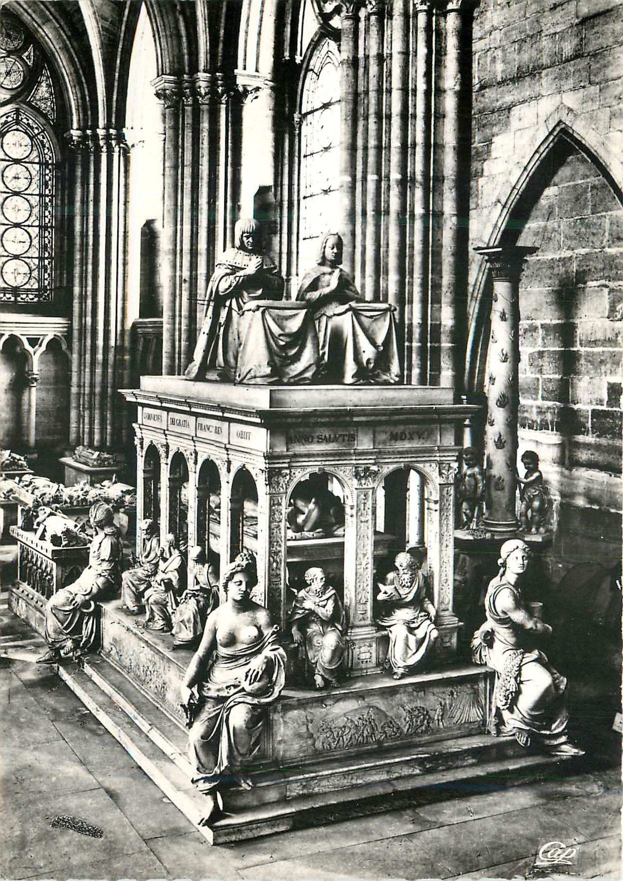 Tombeau de Louis XII et d'Anne de Bretagne — Abbaye de Saint-Denys — Réal-Photo
