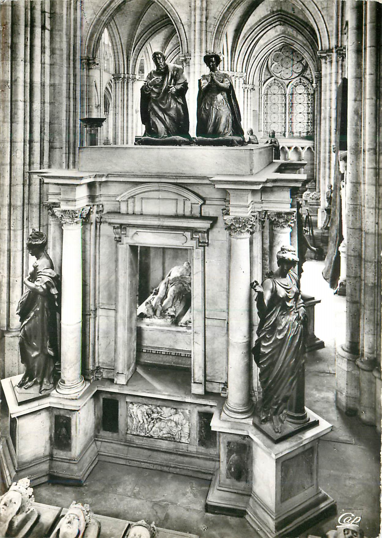 Abbaye de Saint-Denis — Tombeau de Henri II et de Catherine de Médicis — Cie des Arts Photomécaniques, Paris