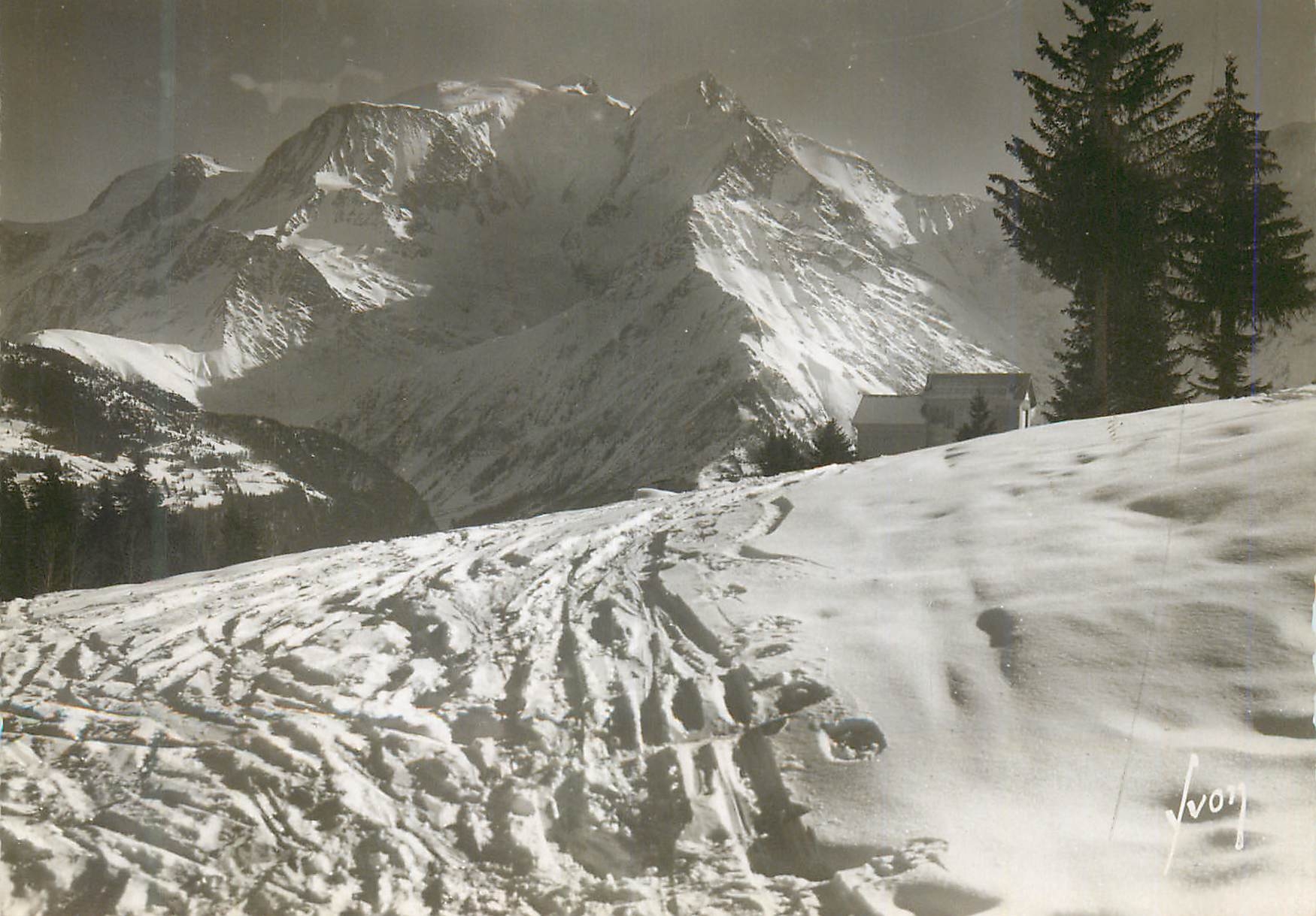 Saint-Gervais (Hte-Savoie) — Plateau du Bettex - Gare d'arrivée du téléphérique et le Mont-Blanc — Éditions d'Art 'YVON'