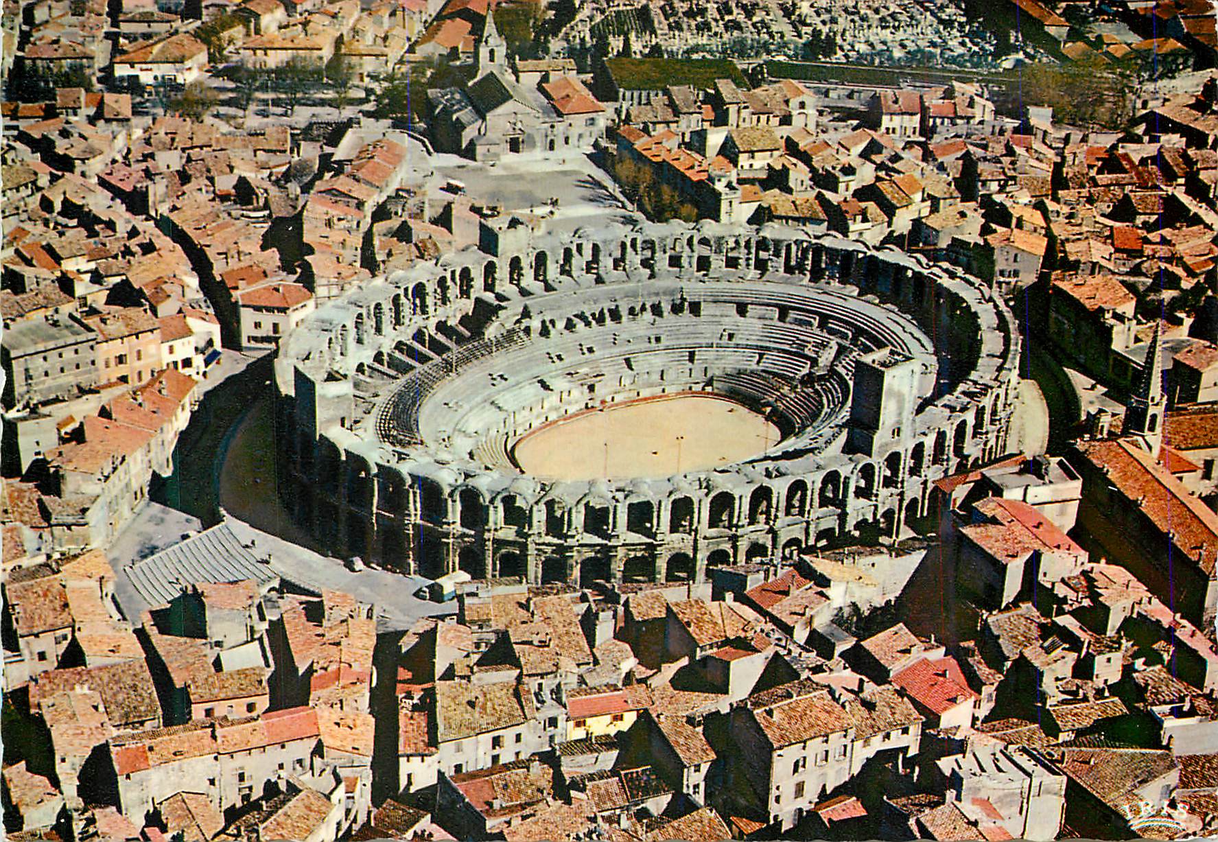 CPM Reflets de provence arles (b du r) 13 4 19 vue aerienne des arenes