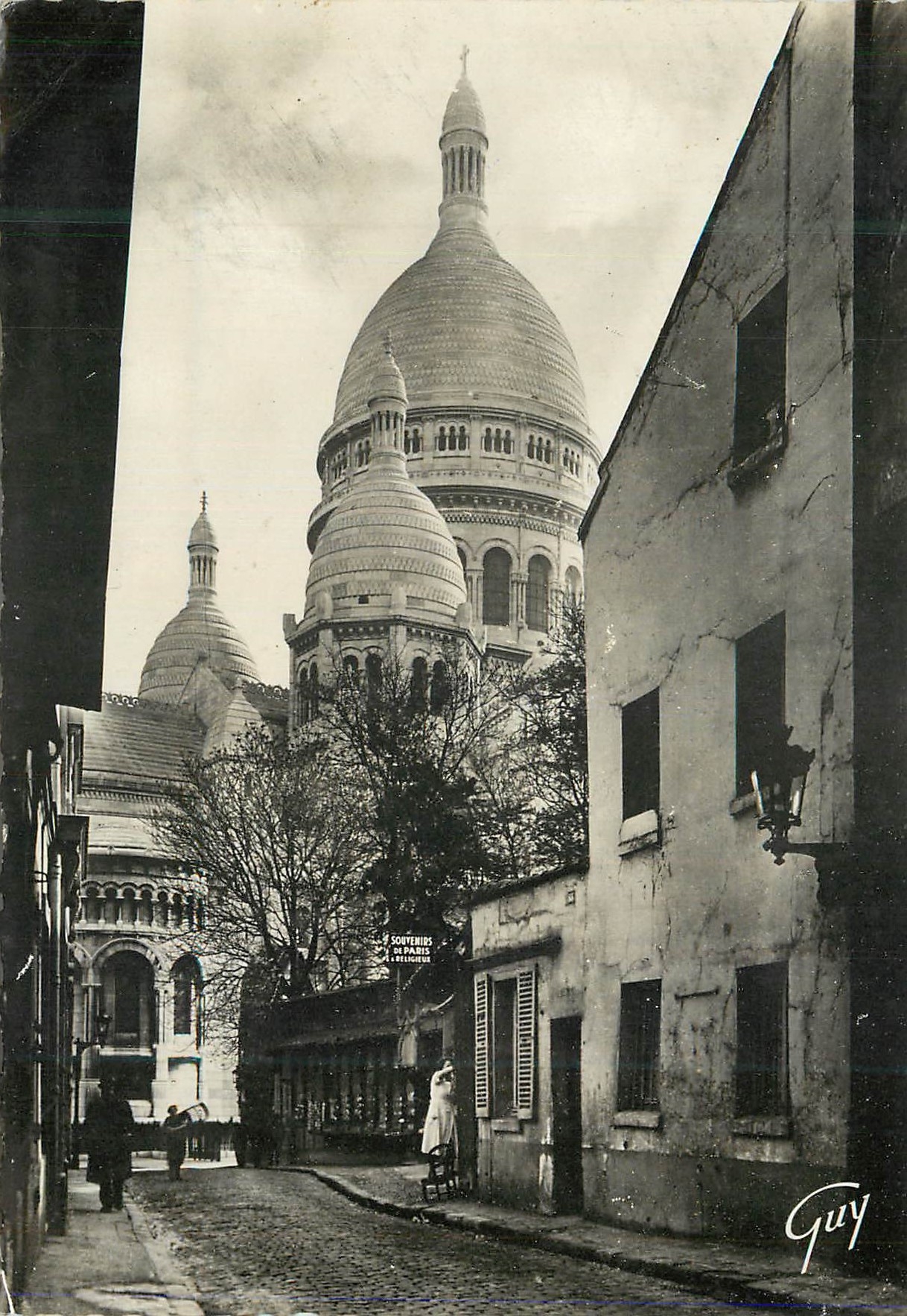 CPM Paris et ses merveilles le vieux montmarthe