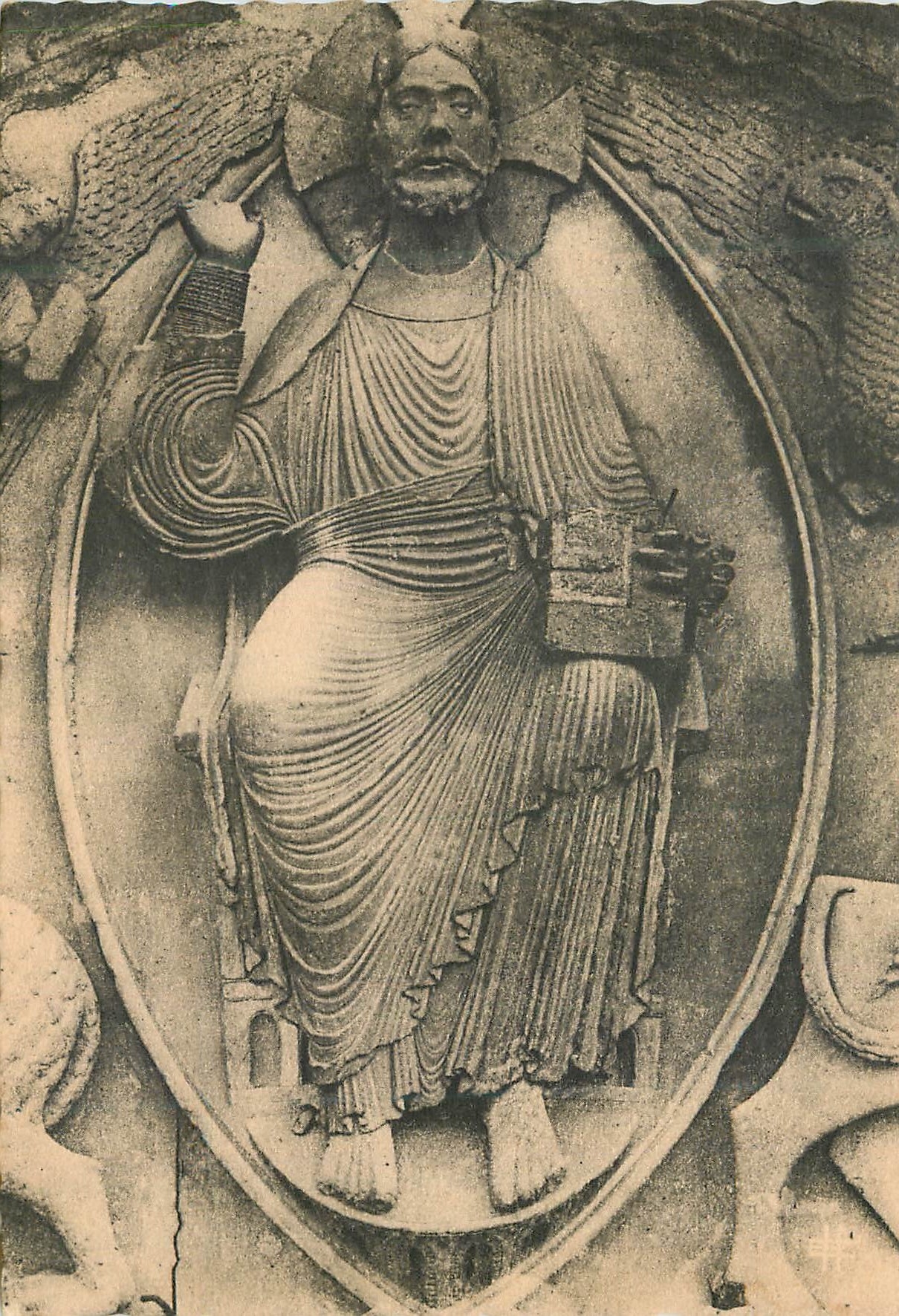 Cathédrale de Chartres — Christ de l'Apocalypse — tympan du Portail Royal