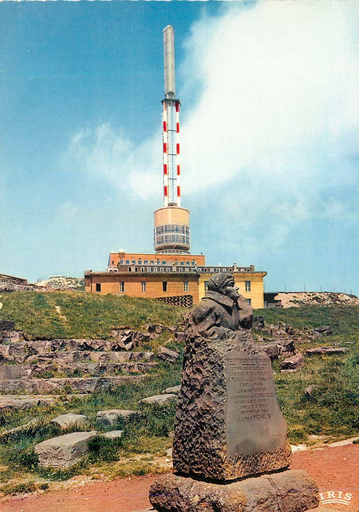 Sommet du Puy de Dôme — Tour de l'O.R.T.F. et Monument de Rencaux — éditeur IRIS, n° 349