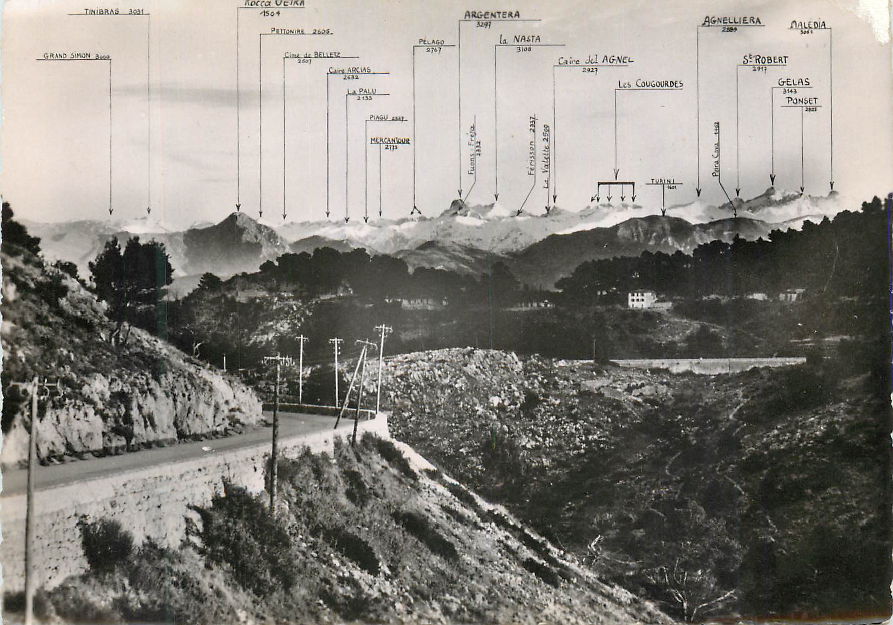 Vue sur les Alpes — La Grande Corniche — Éditeur d'Eze