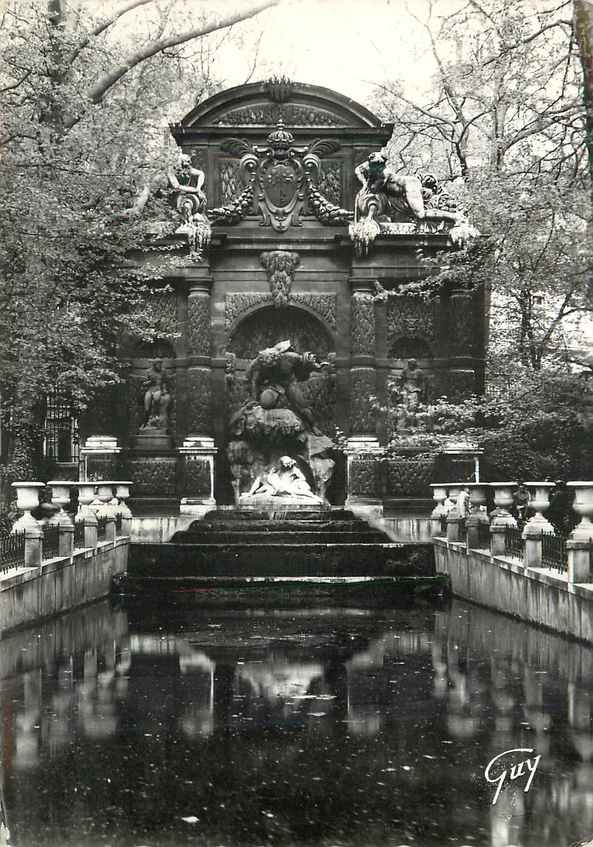 CPM Paris et ses merveilles 7055 jardin du luxembourg fontaine de medicis(1620)