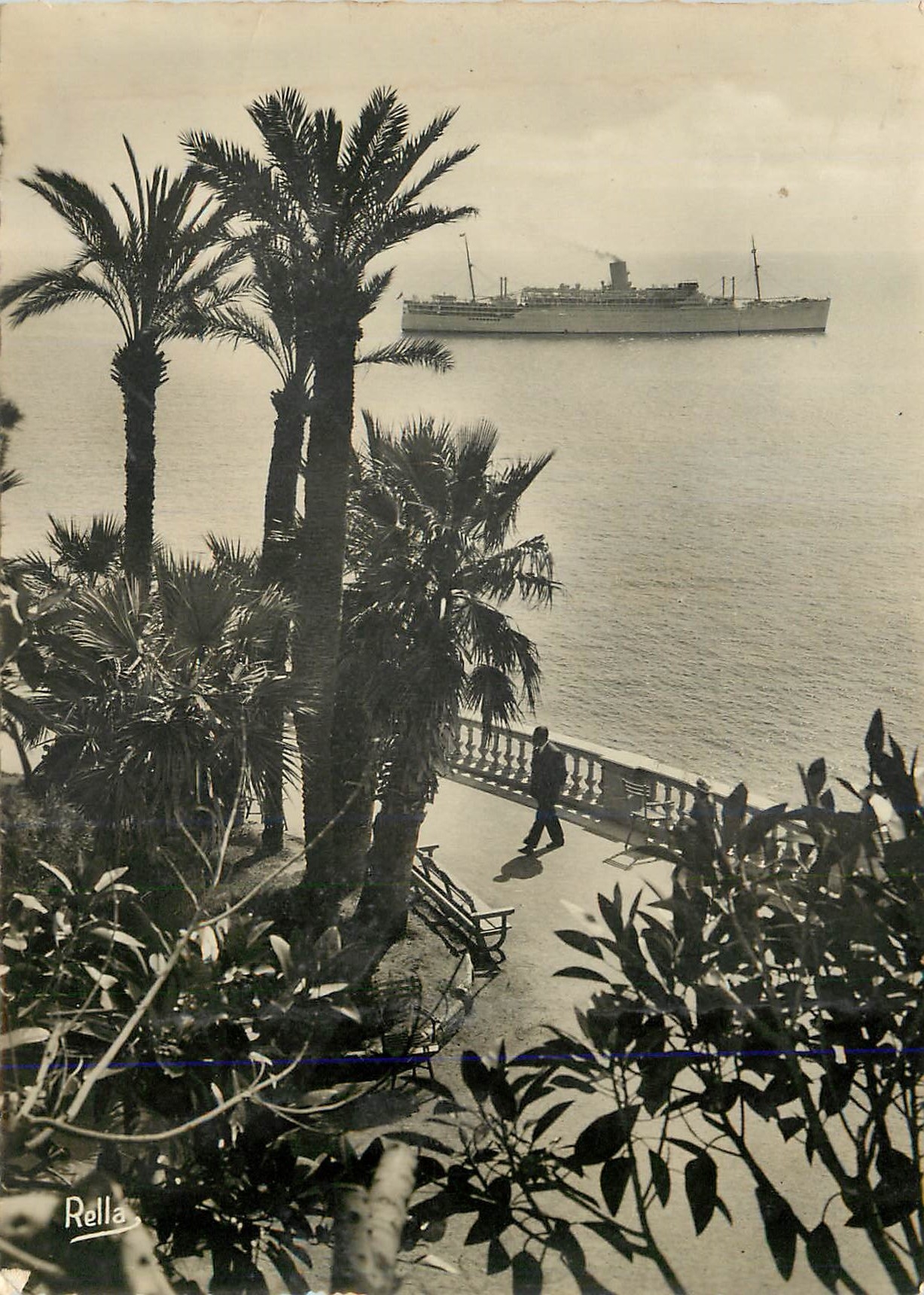 CPM La cote d azur 177 monte carlo paquebol en croisiere vu des terrasses du casino Bateau