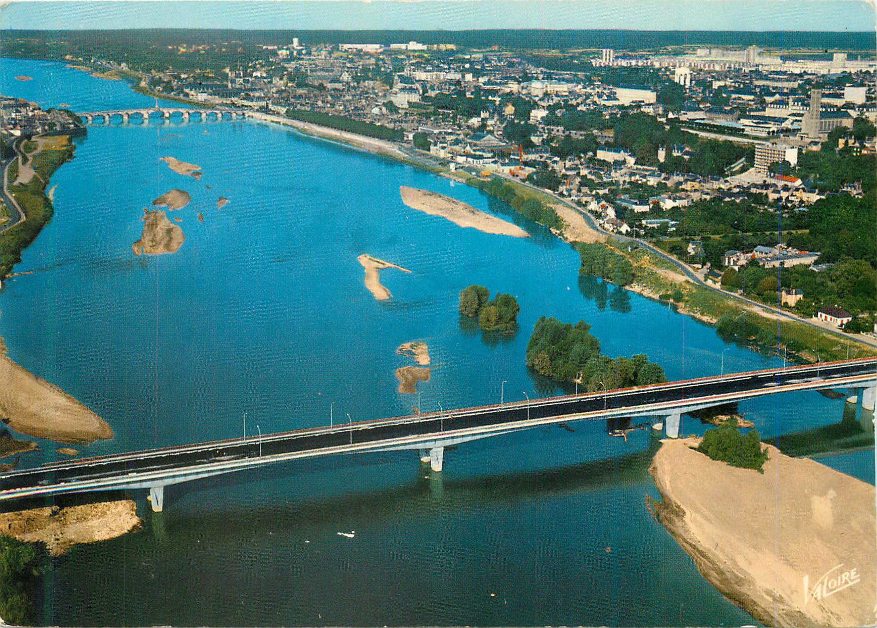 CPM Les merveilles du val de loire blois  (loire et cher) h 90 les deux ponts sur la loire