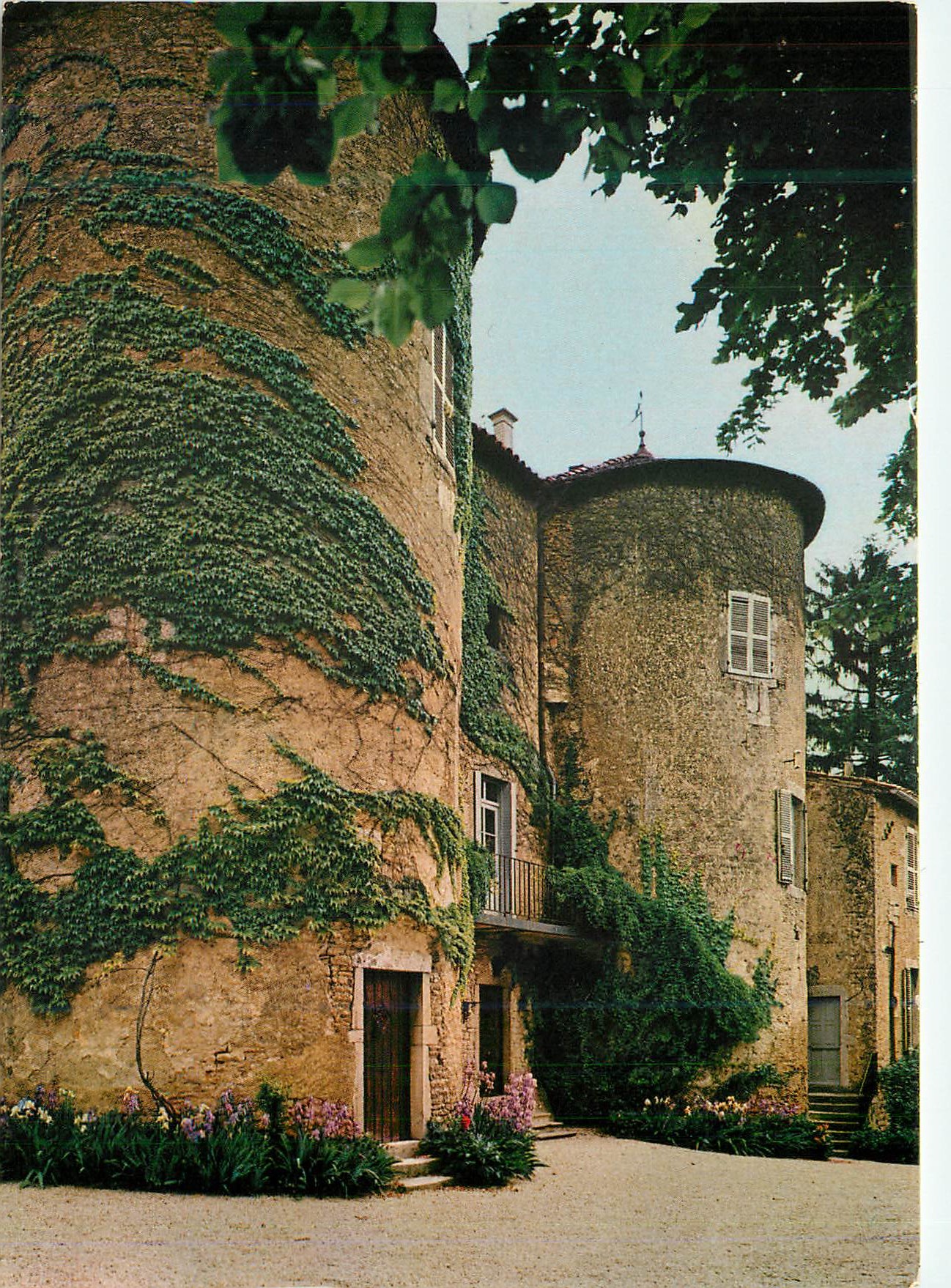 Château d'Ige — Hôtel 3 étoiles — Éditeur Euophot S.A.