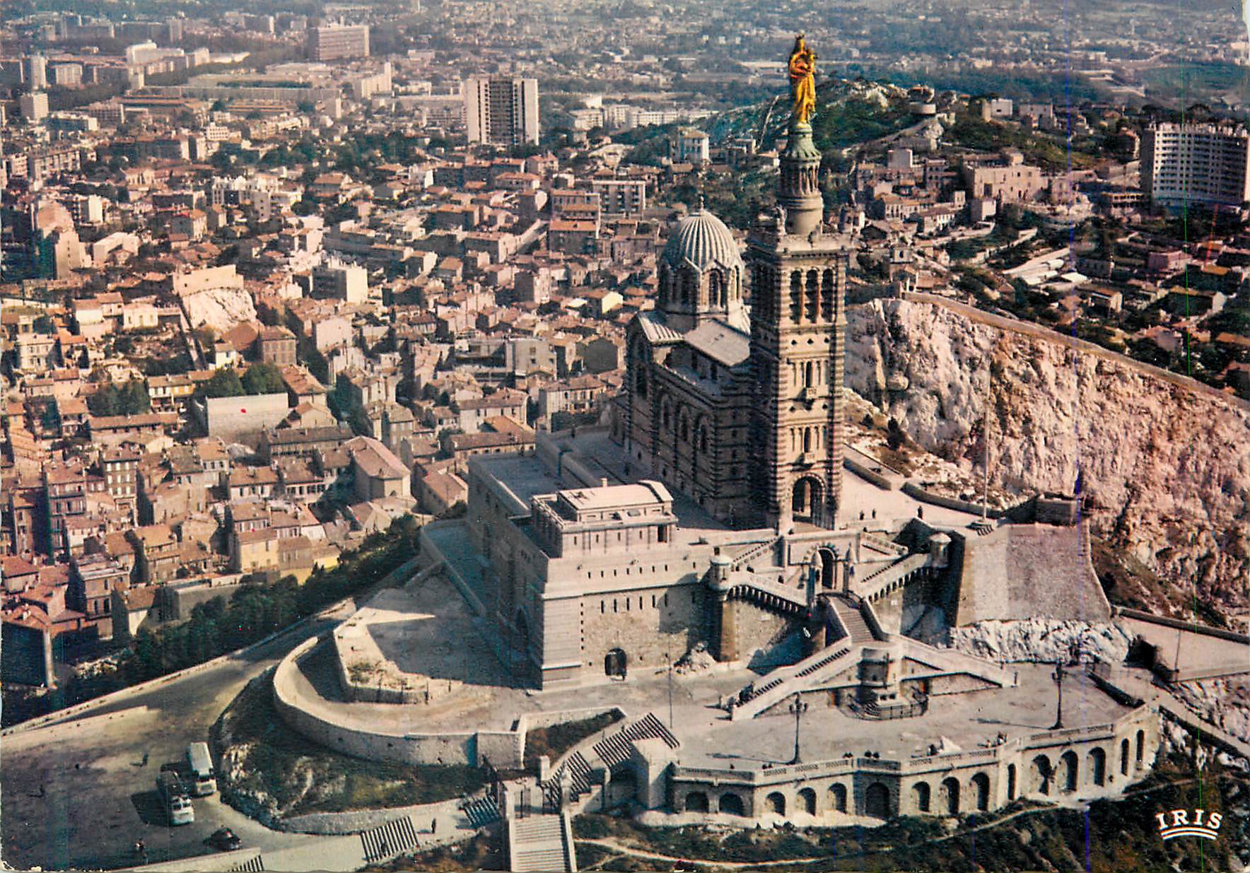 CPM Reflets de provence marseille (b du r) 1355129 vue aerienne de notre dame de la garde