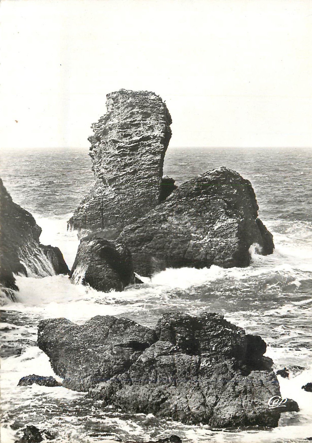 Belle-Île-en-Mer — Pointe des Poulains, le « Sphinx » — Cie des Arts Photomécaniques, 44, rue Letellier, Paris