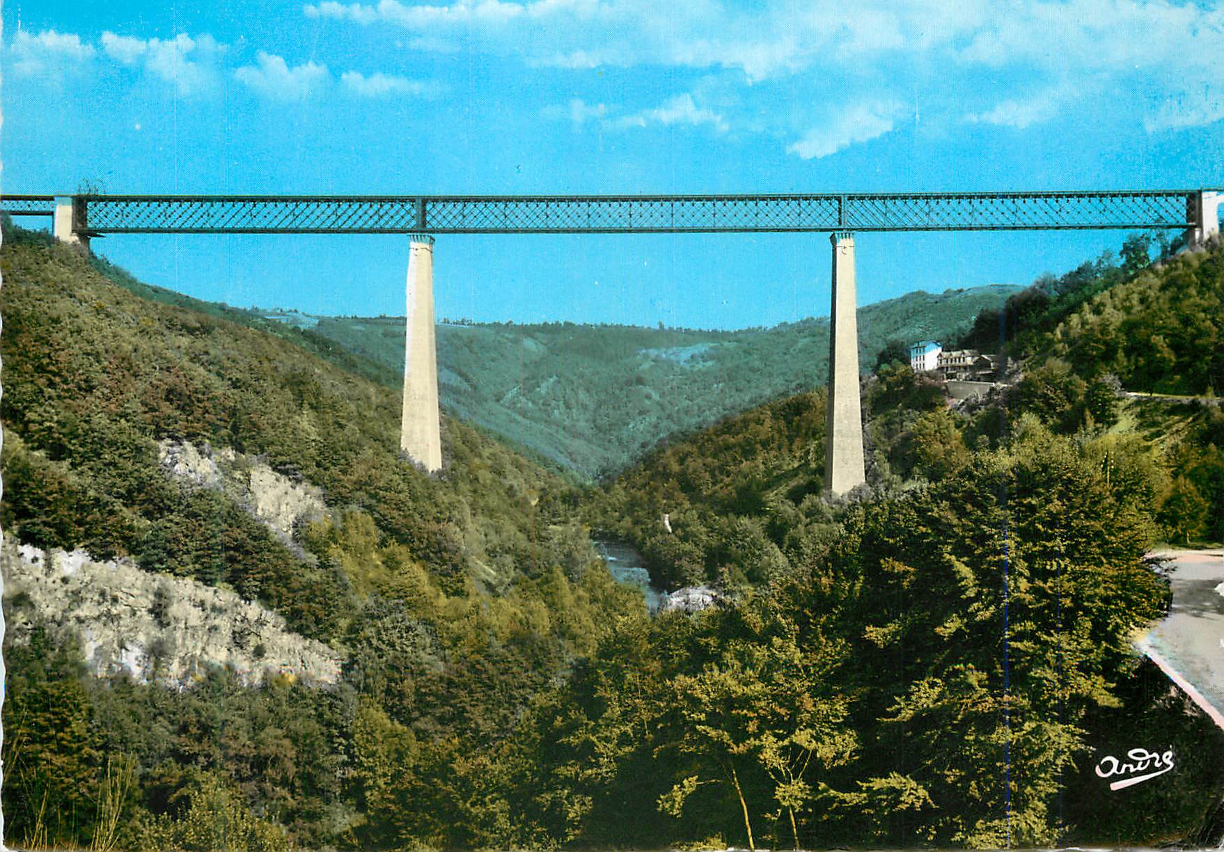 CPM Les belles provinces francaises l auvergne