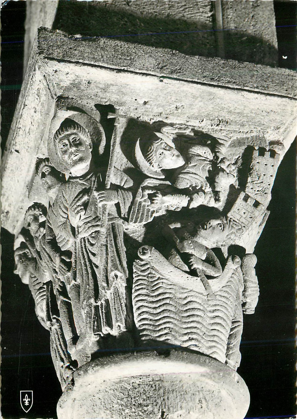 Saint-Nectaire — Chapiteau du chœur — Église du XIIe siècle