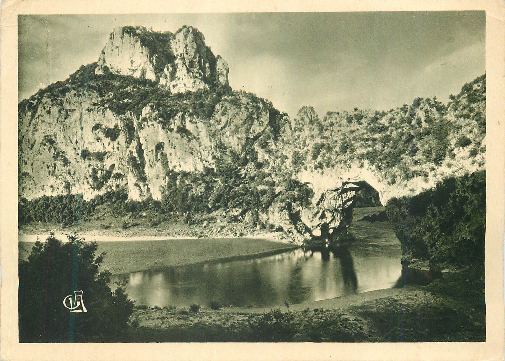 CPM N 85 environs de vals les bains (ardeche) pont d arc