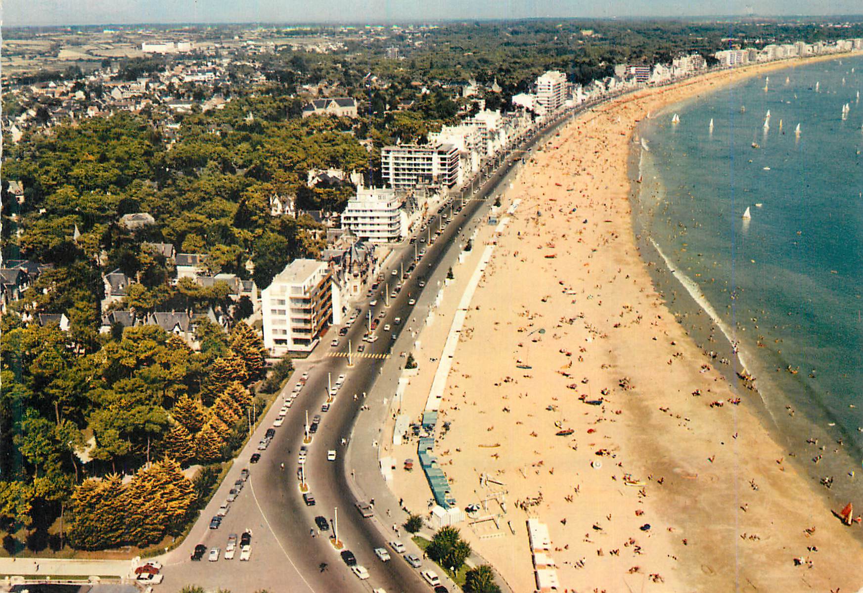 La Baule (L.A.) — plage et les hôtels — Éditions d'Art JOS