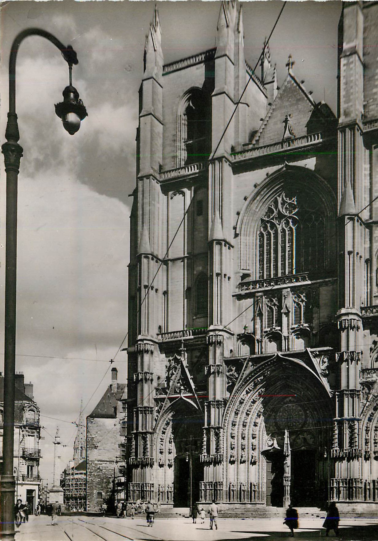 CPM 5 nantes la cathedrale la porte st pierre et le colenne louis XVI
