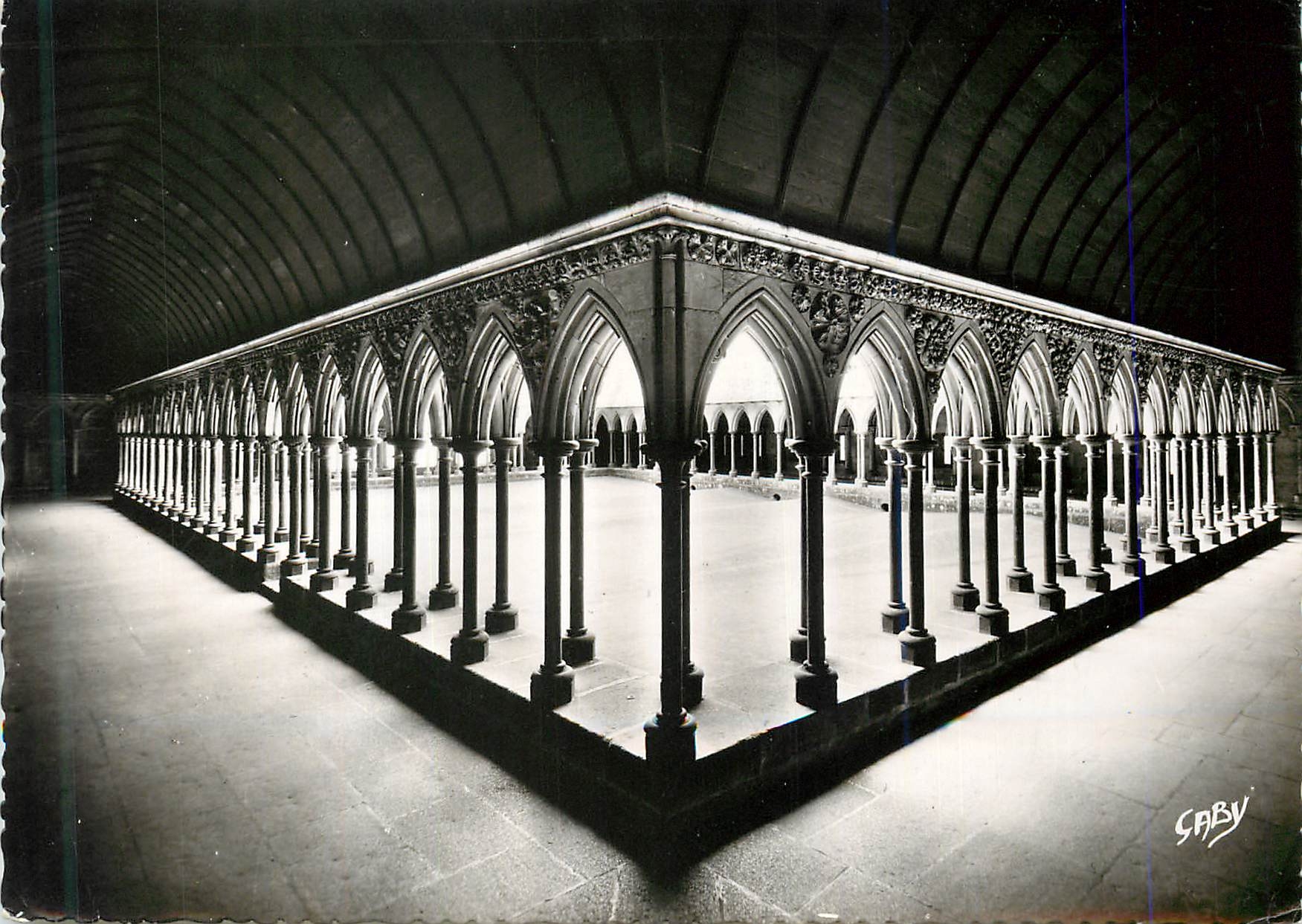 Intérieur du Cloître — Mont Saint-Michel (Manche) — Éditions Gaby