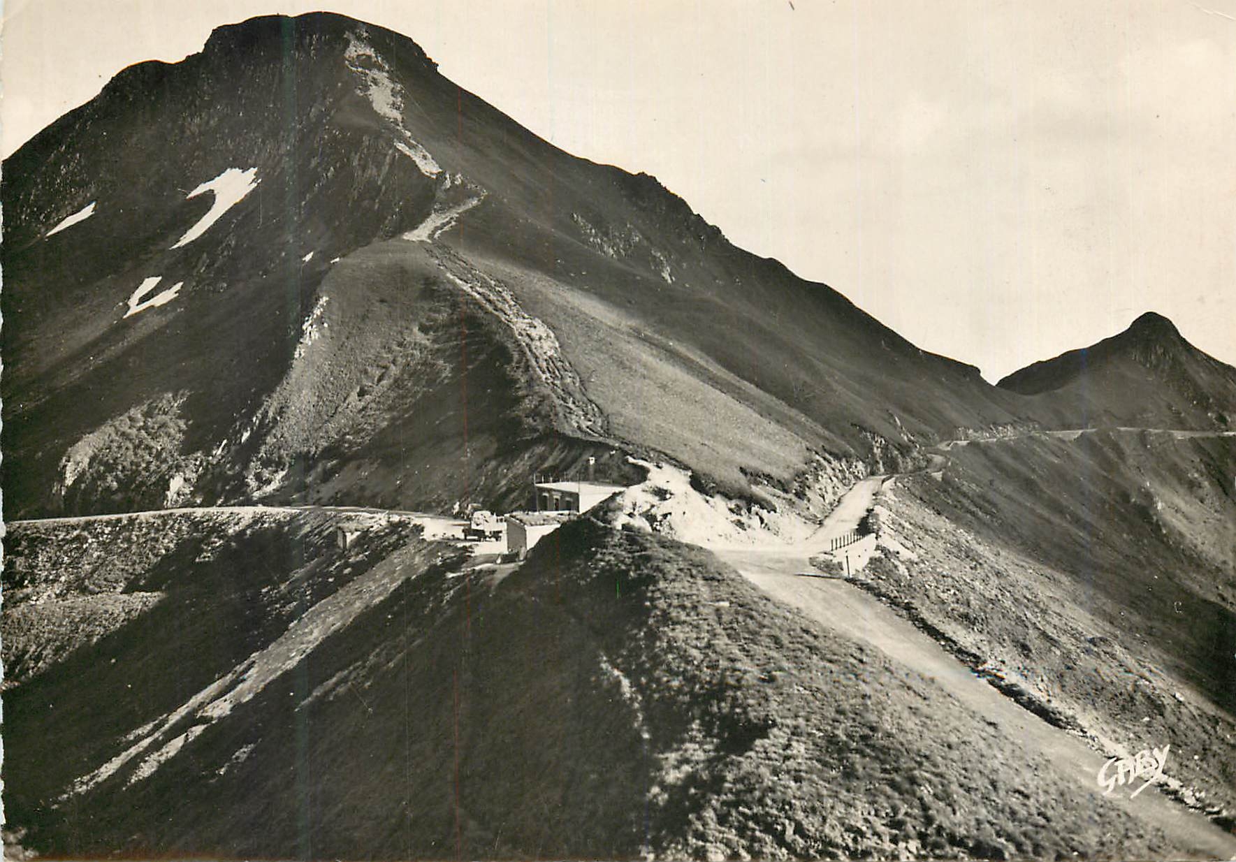 CPM 2 puy mary (cantal) le pas de peyrols