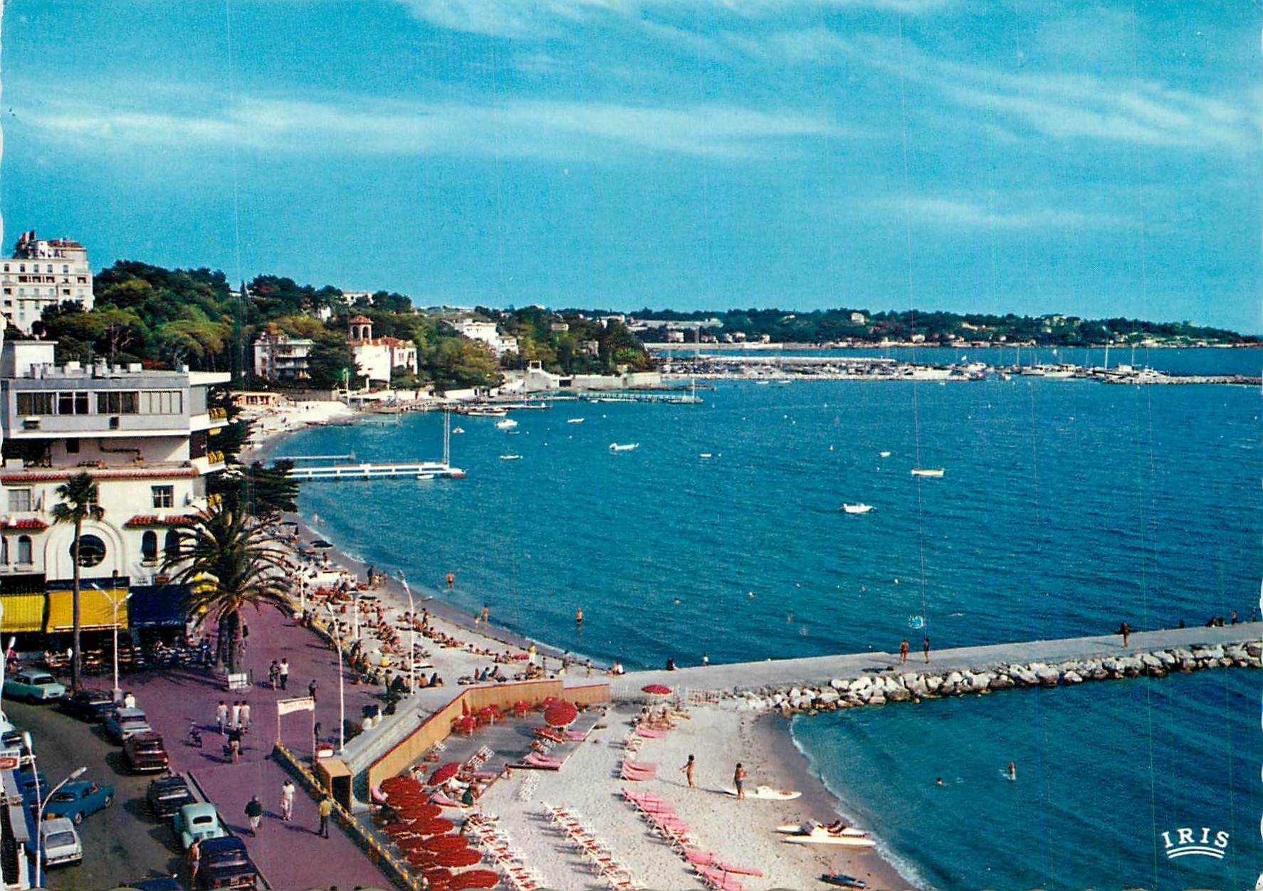 Juan-les-Pins — Vue d'ensemble vers le Cap-d'Antibes — IRIS