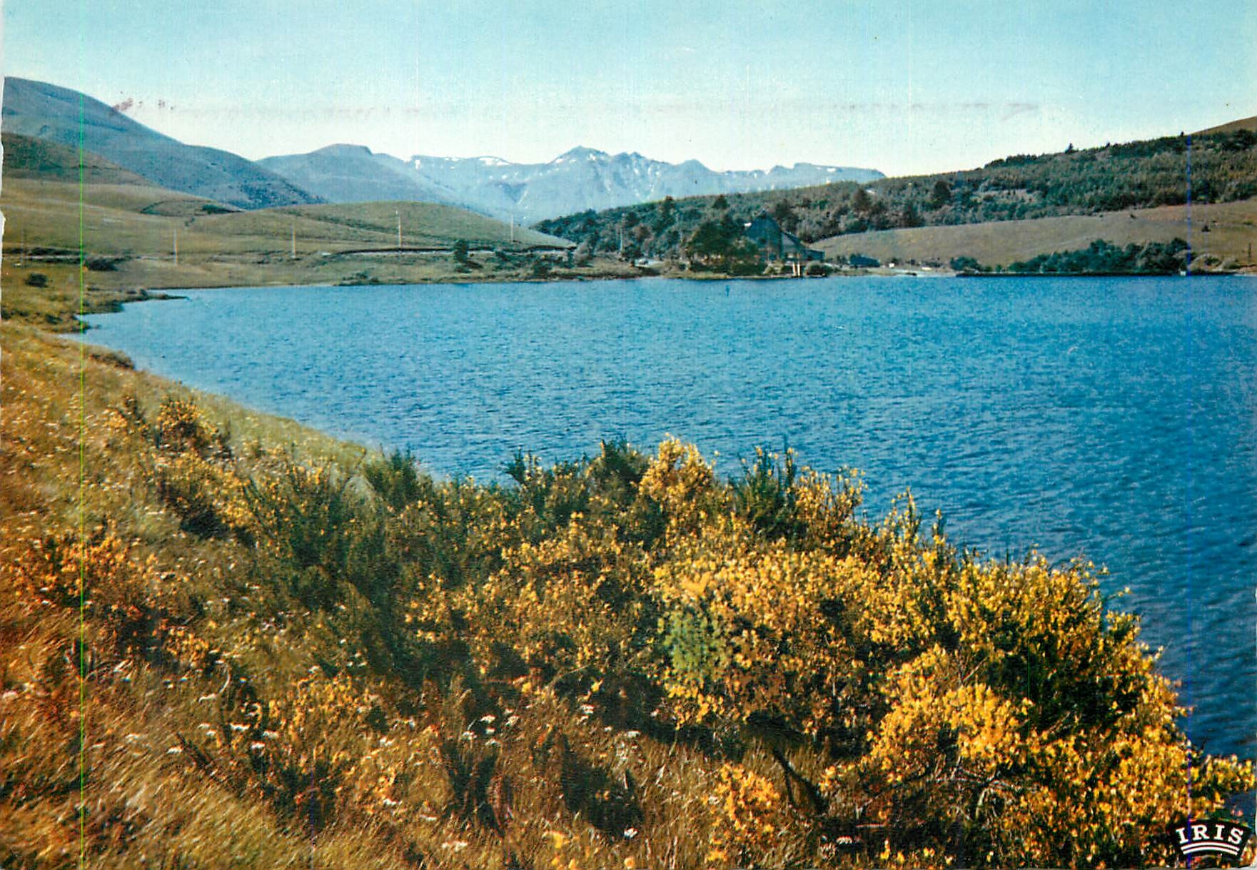 CPM L auvergne 2362 le lac guery