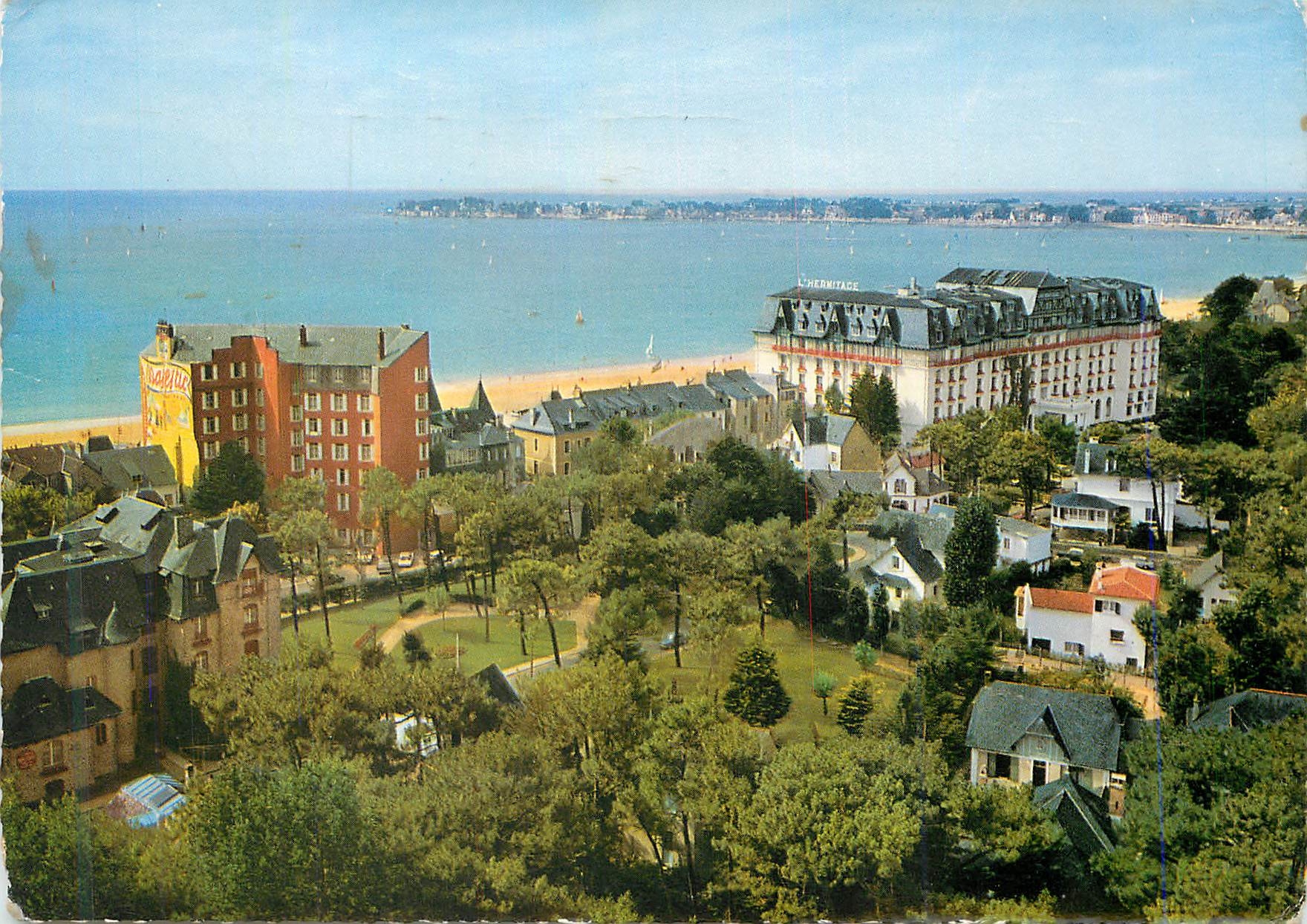 CPM La cote d amour la baule (l atl) la plus belle plage d europe