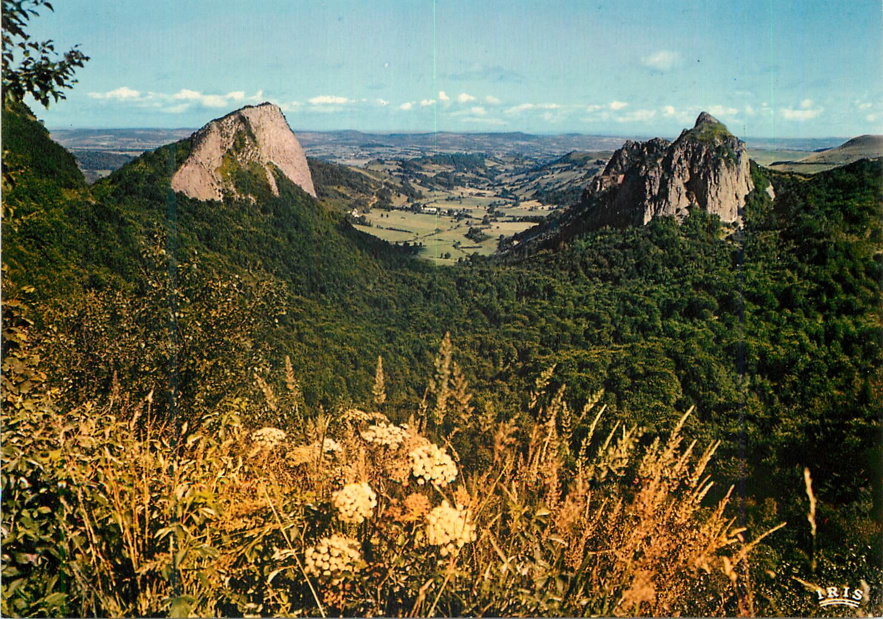 CPM 63236351 auvergne roches tuiliere et sanadoire