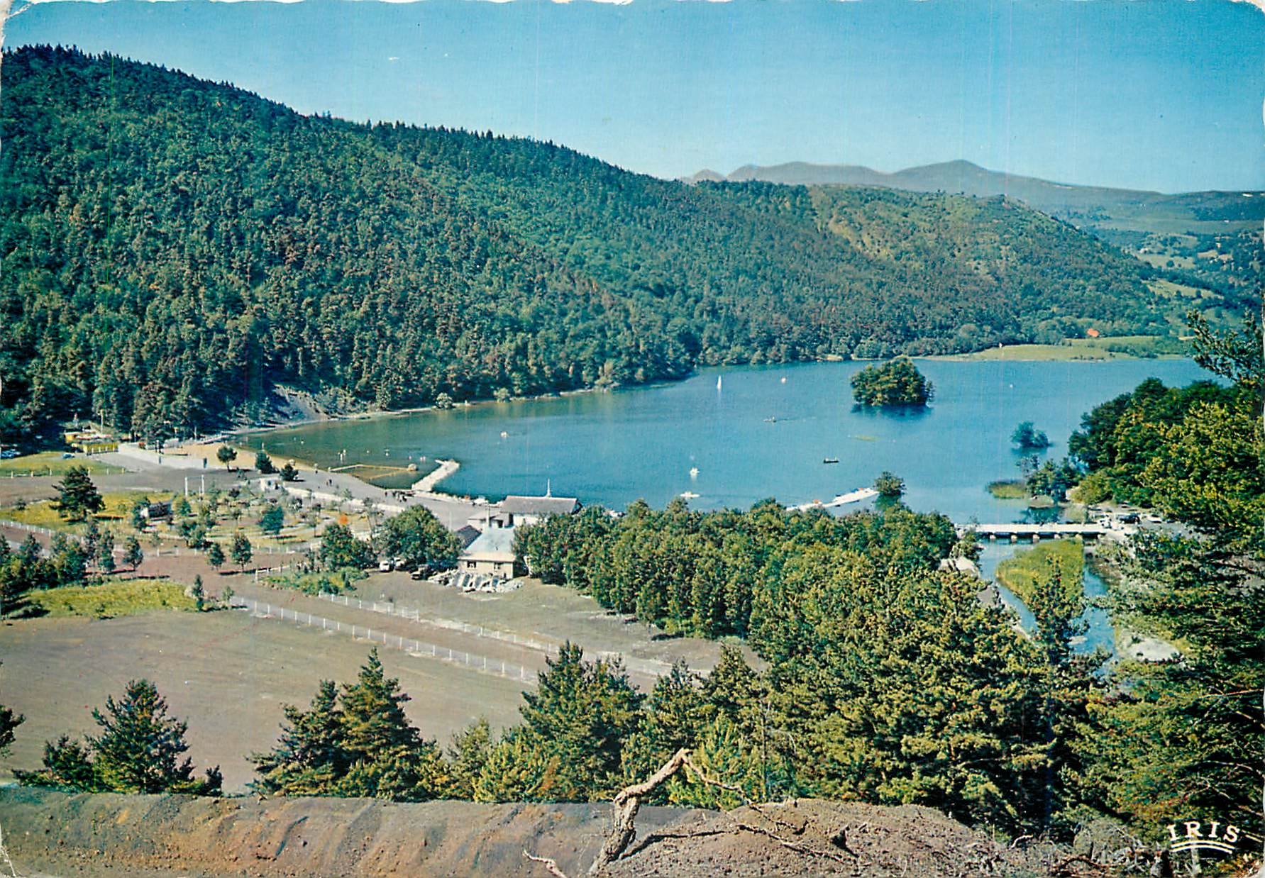 Le Lac Chambon — Vue d'Ensemble — IRIS