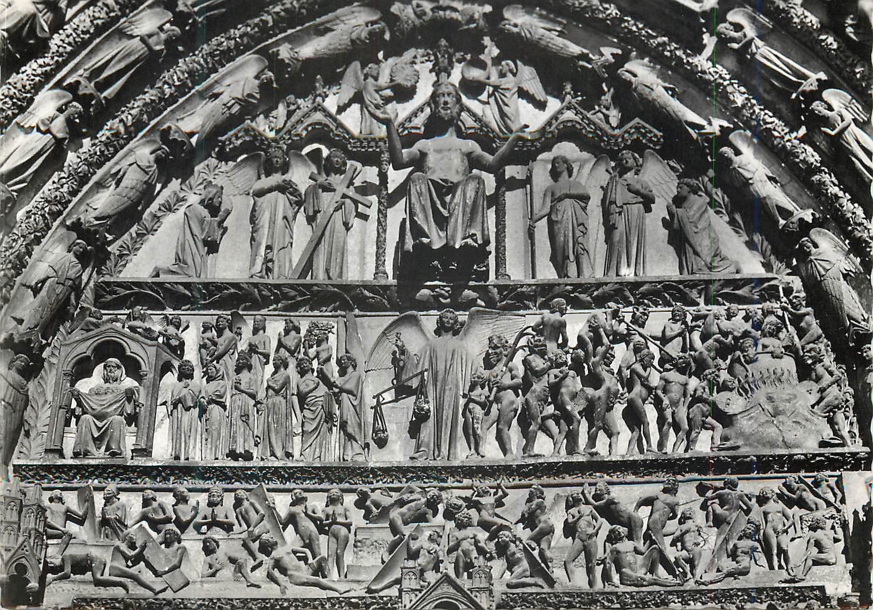 CPM Cathedrale St Etienne de Bourges Tympan du Grand Portail Le Jugement dernier
