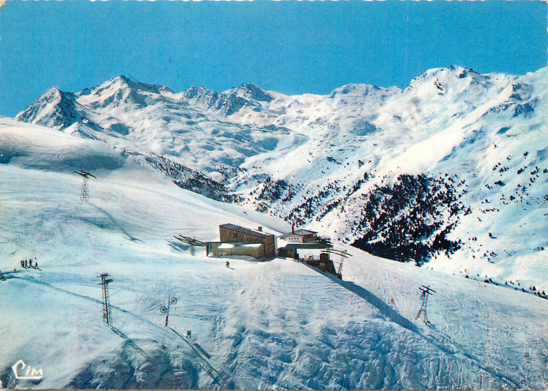 CPM Meribel les Allues Savoie Sports d Hiver Vue aerienne Gere du Telecable de Burgin