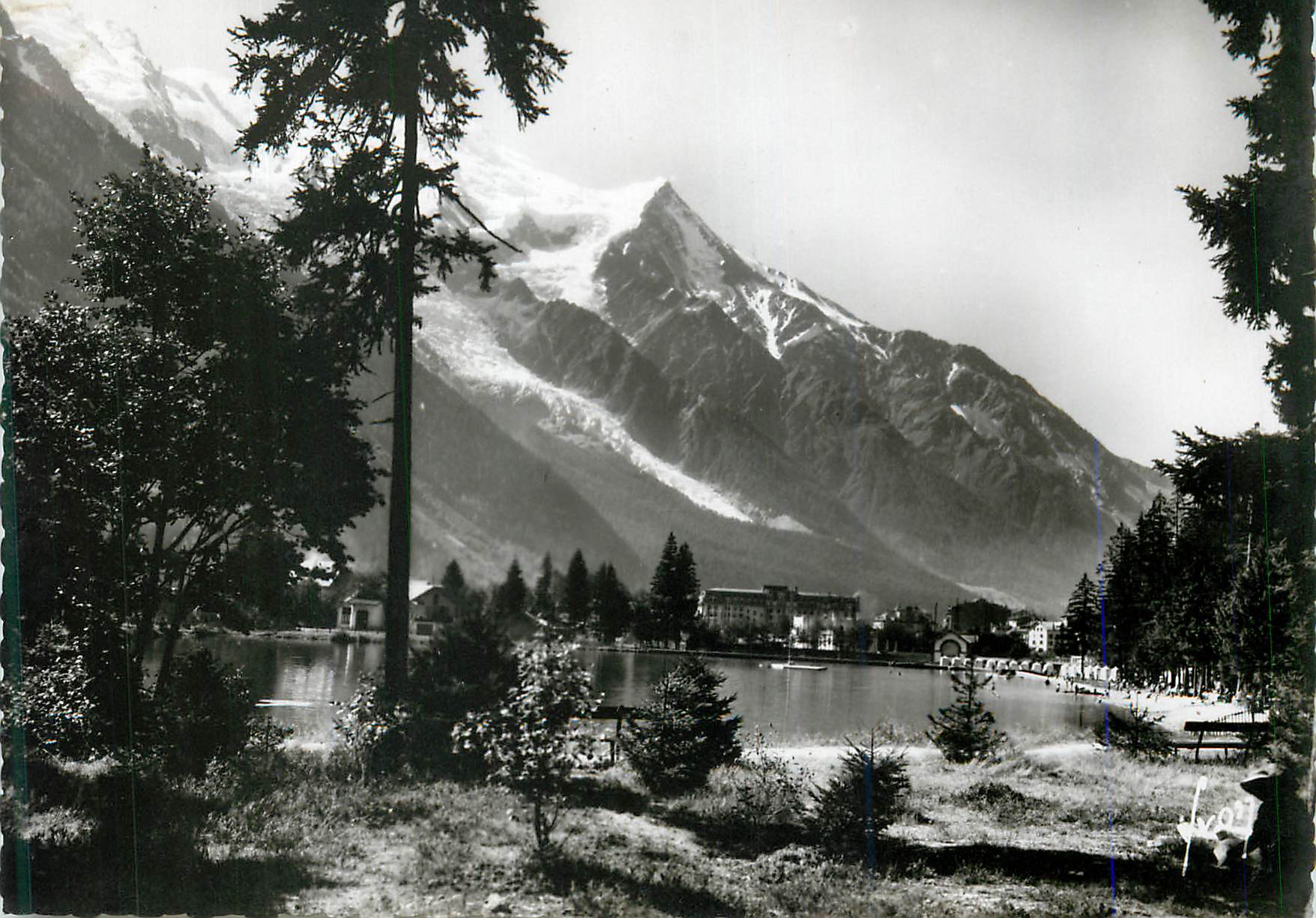 CPM Chamonix Haute Savoie Le Lac et le Massif du Mont Blanc