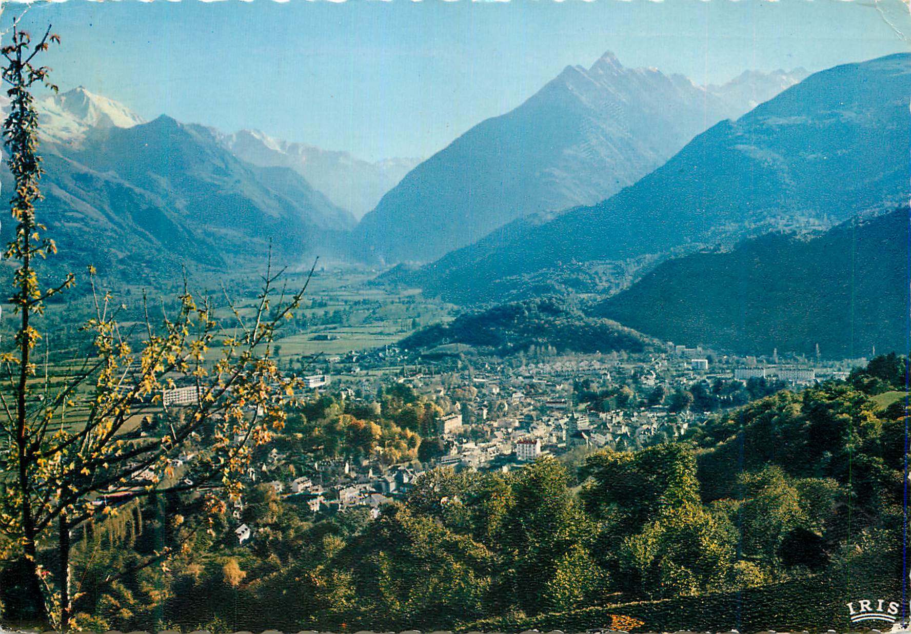 CPM Argeles Gazost Hautes Pyrenees Vue generale de la Station et le Viscos