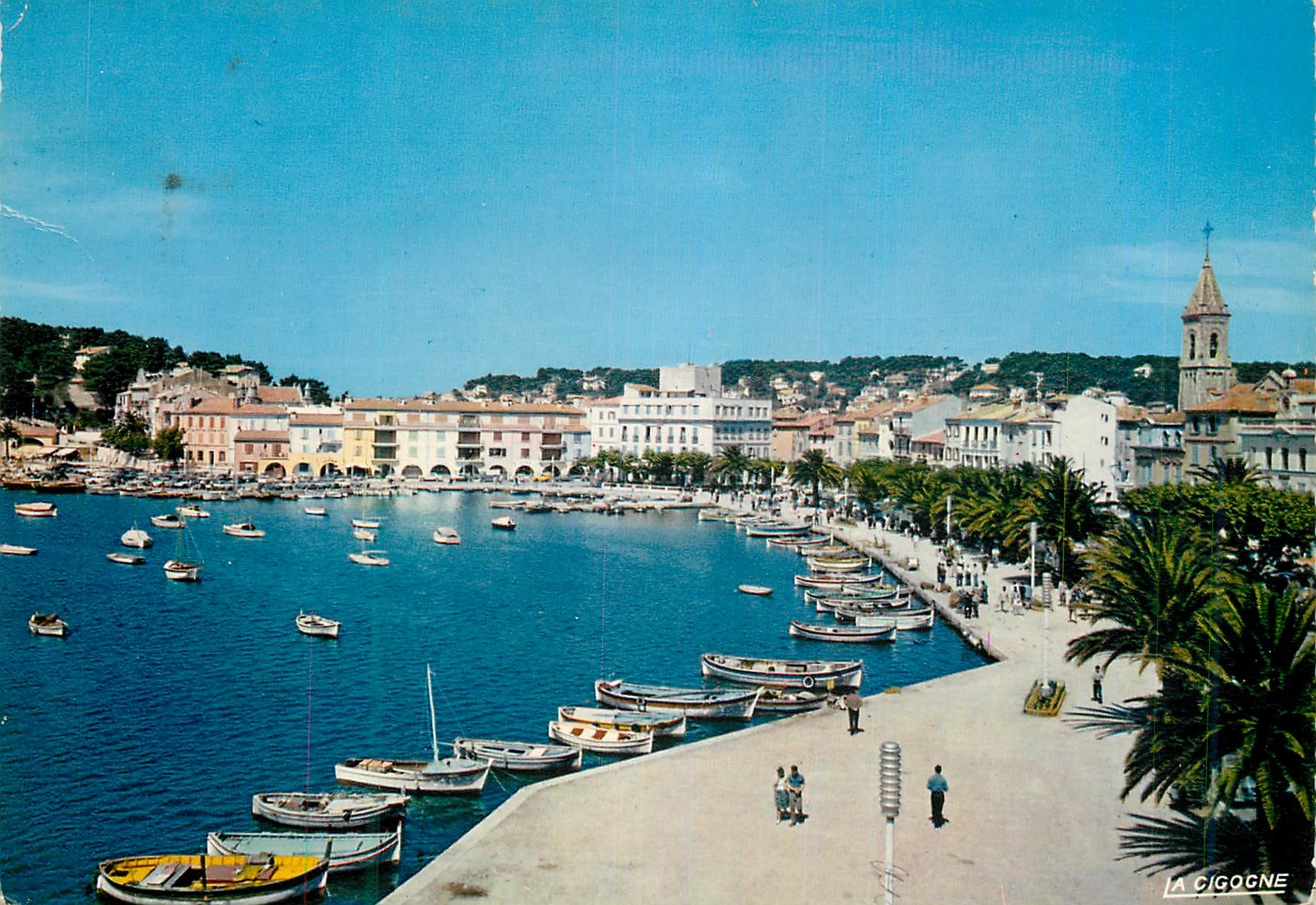 CPM Reflets de la Cote d Azur Sanary Var Vue d ensemble