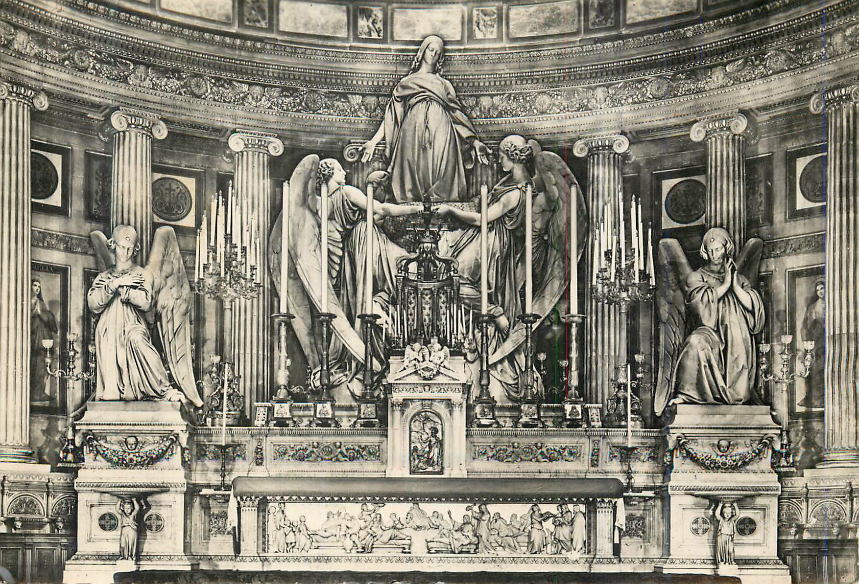 CPM Eglise Sainte Madeleine Paris Le Maitre autel de Marochetti