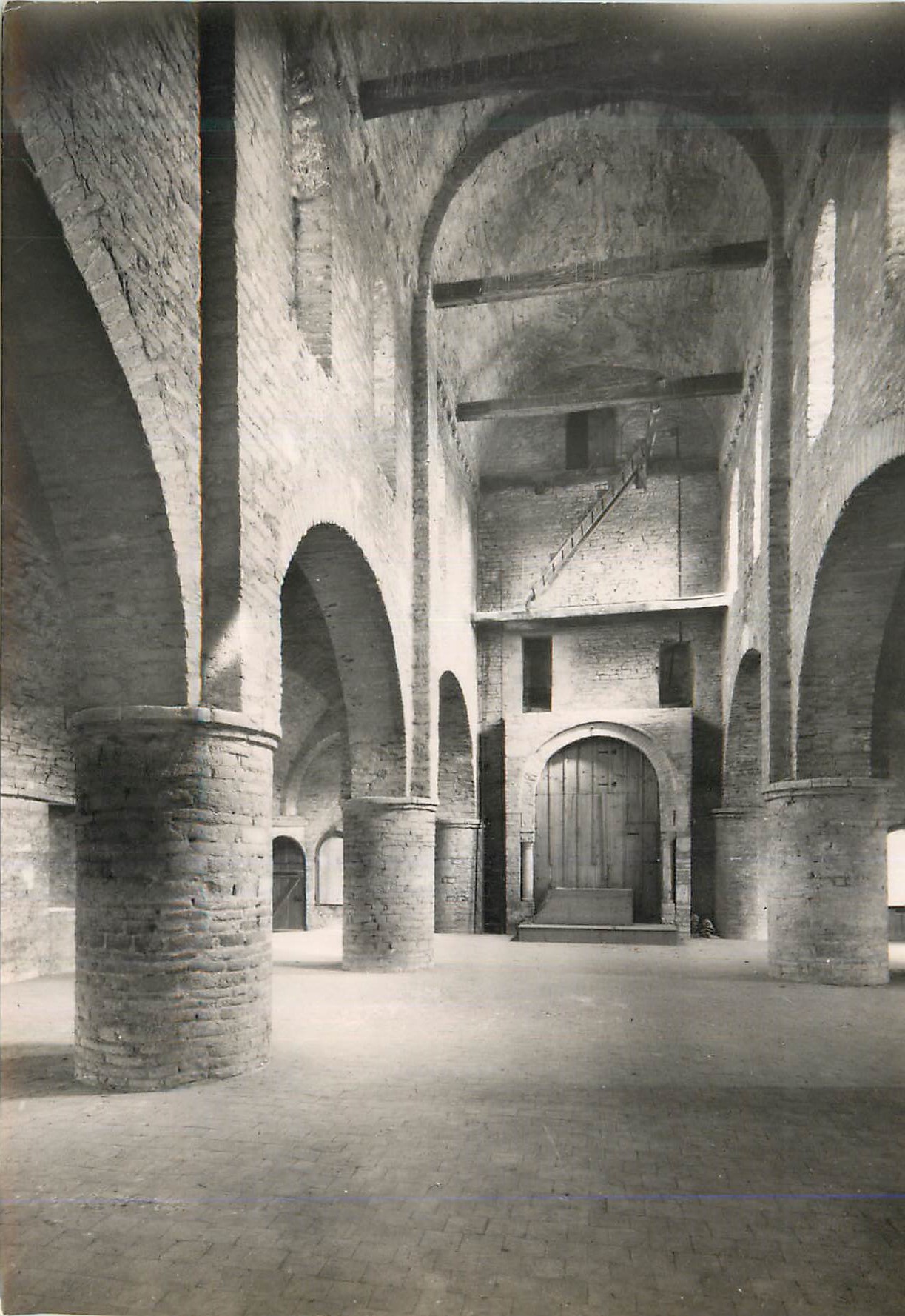 CPM Tournus Saone Loire France Eglise abbatiale Saint Philbert
