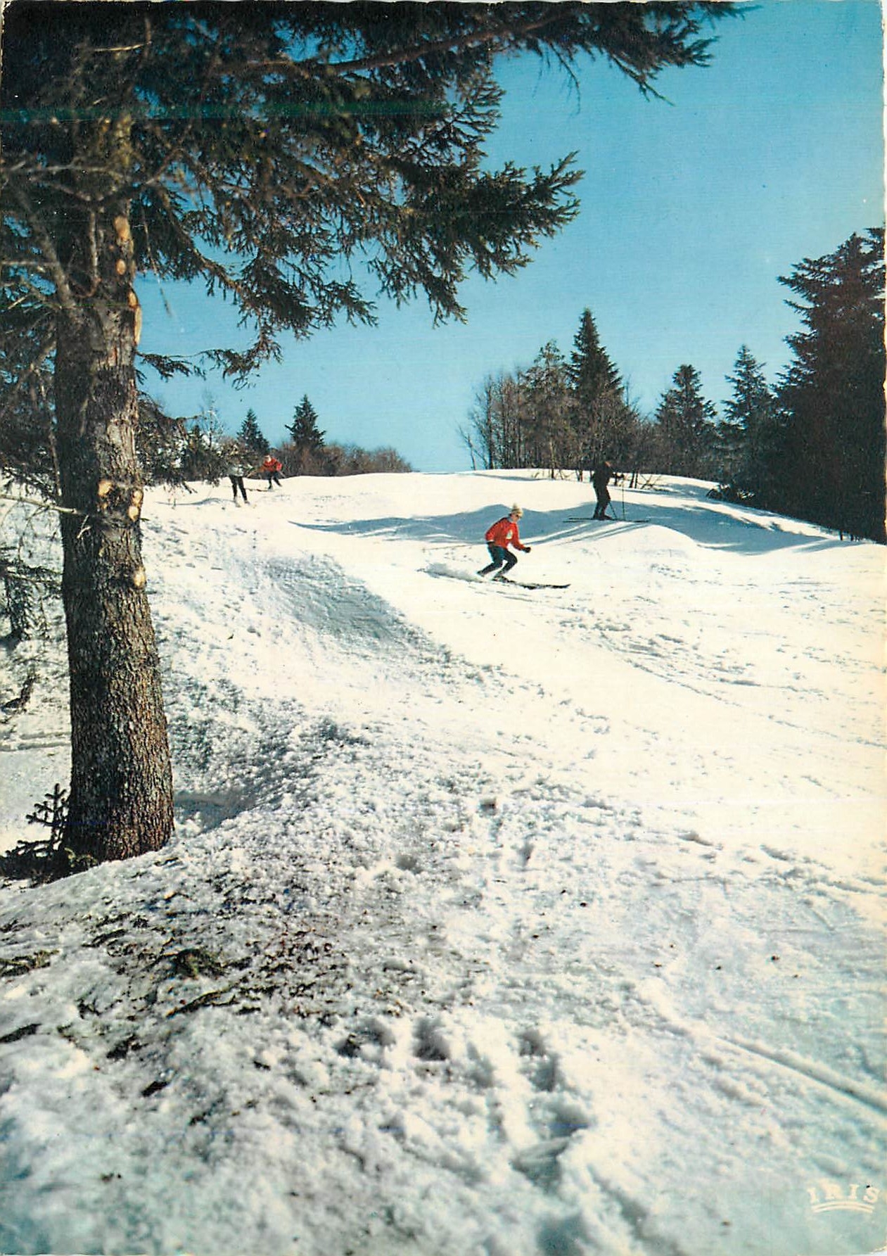 CPM Le Cantal Touristique Le Lioran Station de sports d Hiver