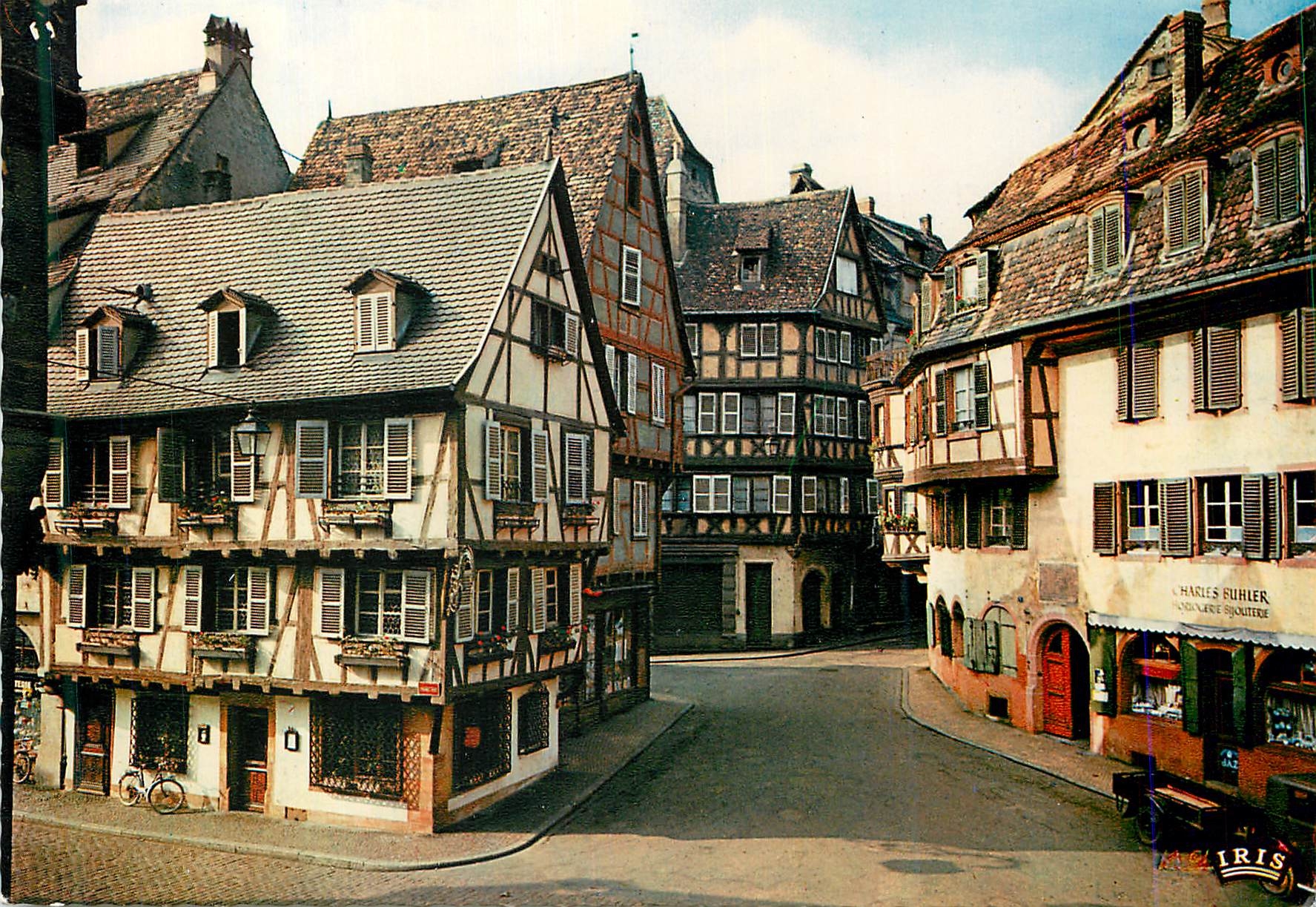 CPM L Alsace Pittoresque Colmar Rue des Marchands