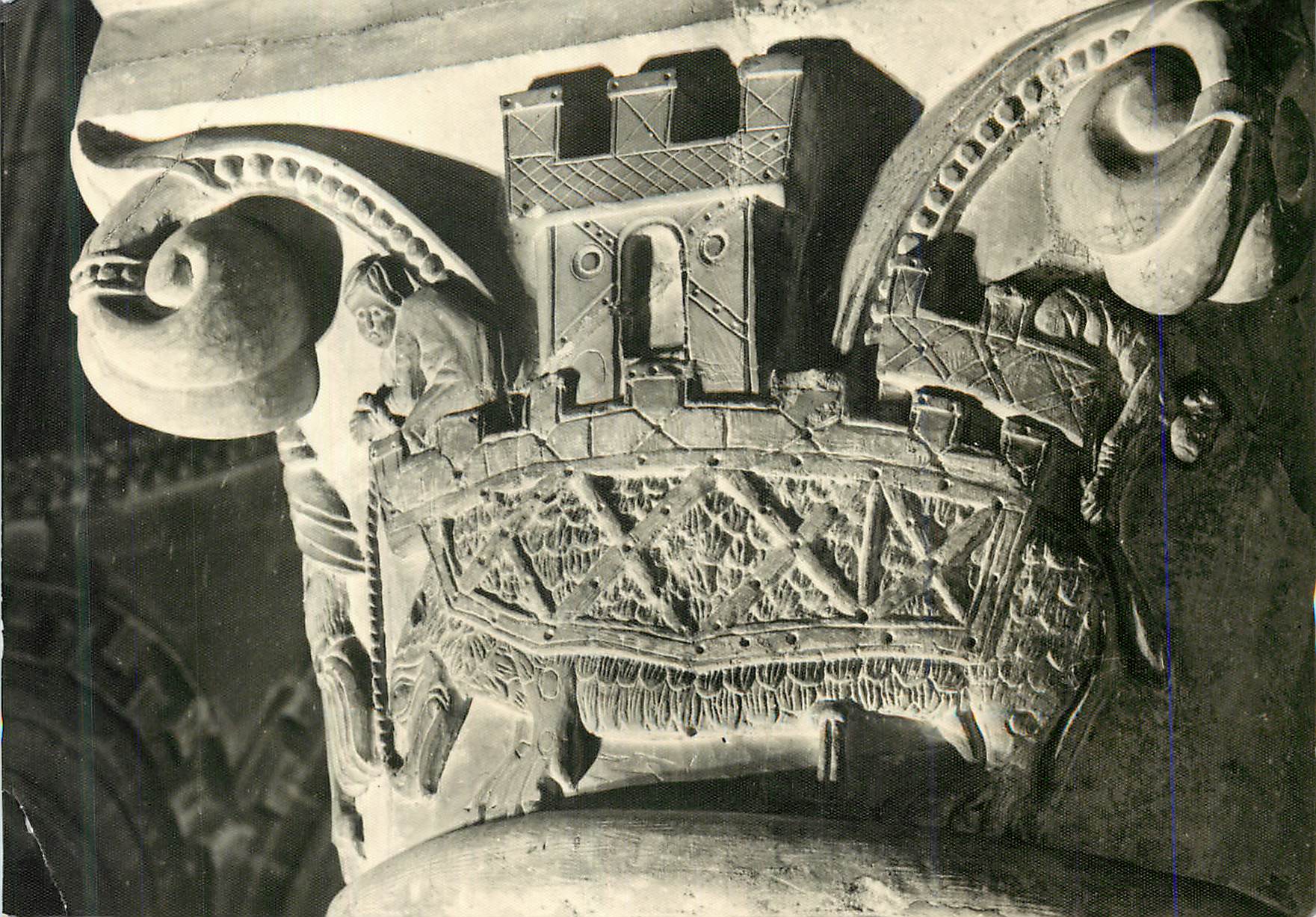CAEN - Abbaye aux Dames — Kirche der Dreifaltigkeit, Kapitell des Chors: das Elefant (Ende des 11. Jahrhunderts) — Edition CAUD 77125, Petit le Moisenay