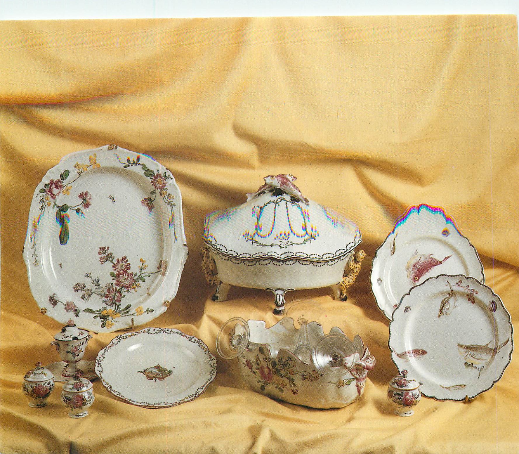 CPM Fabrique de la Veuve Perrin Vers Pieces de serice de table