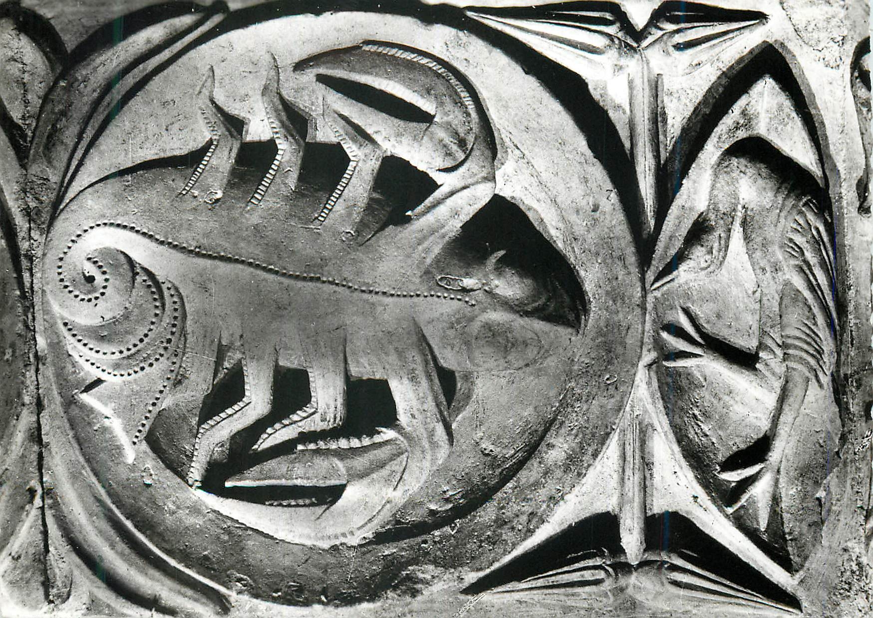 Basilique de la Madeleine — détail du zodiaque (cancer) — Combiér Imp. Mégasins