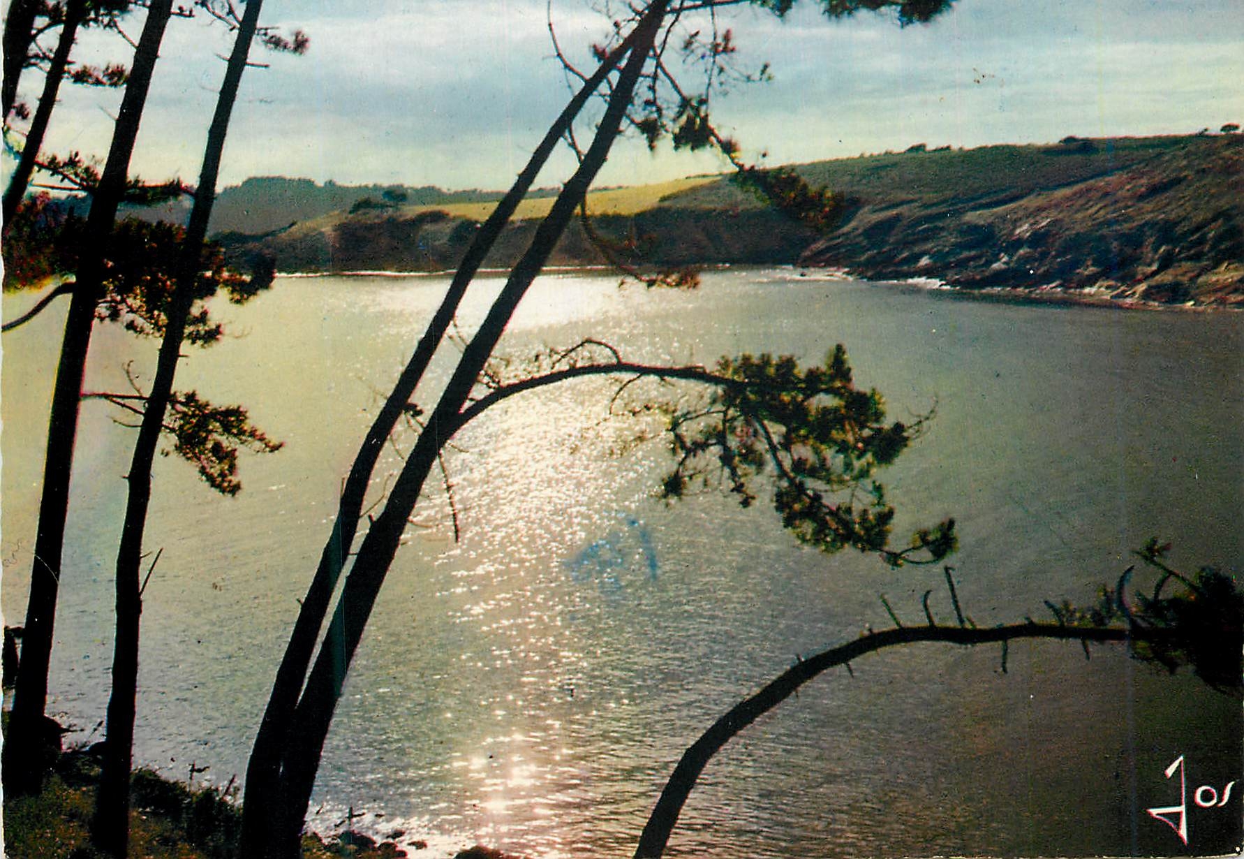 CPM La Bretagne En Couleurs Soir d ete sur une riviere bretonne Le Belon entre Kerfany les Pins et Port Manech